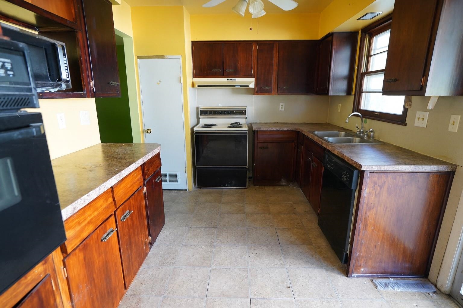 1721 N State Augusta KS 67010