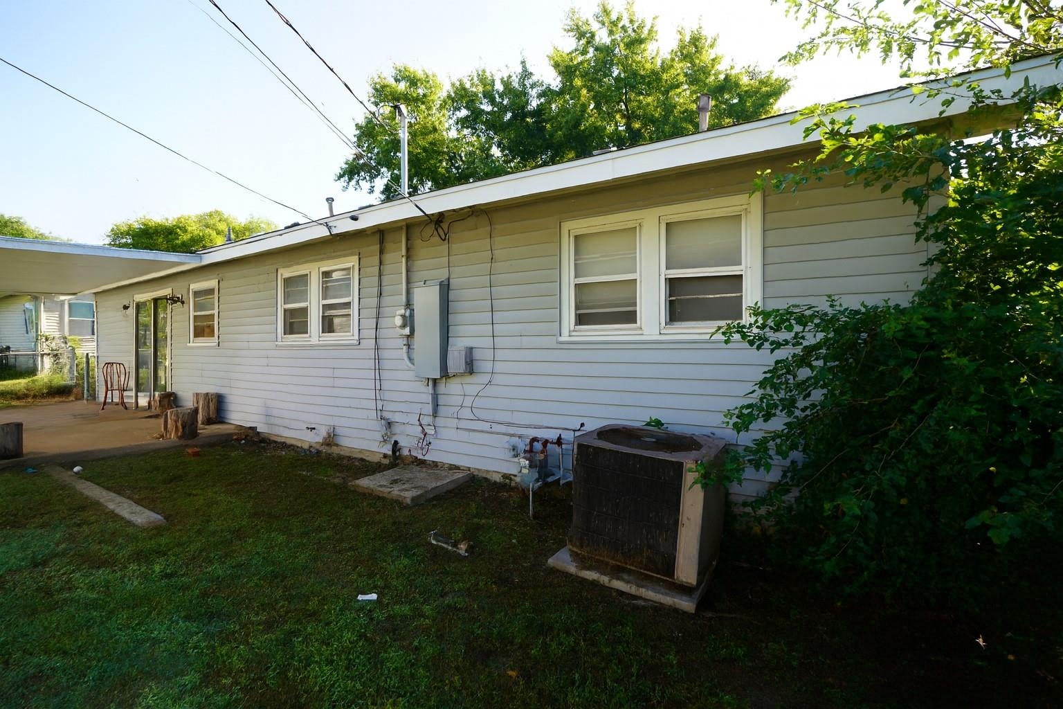 1721 N State Augusta KS 67010