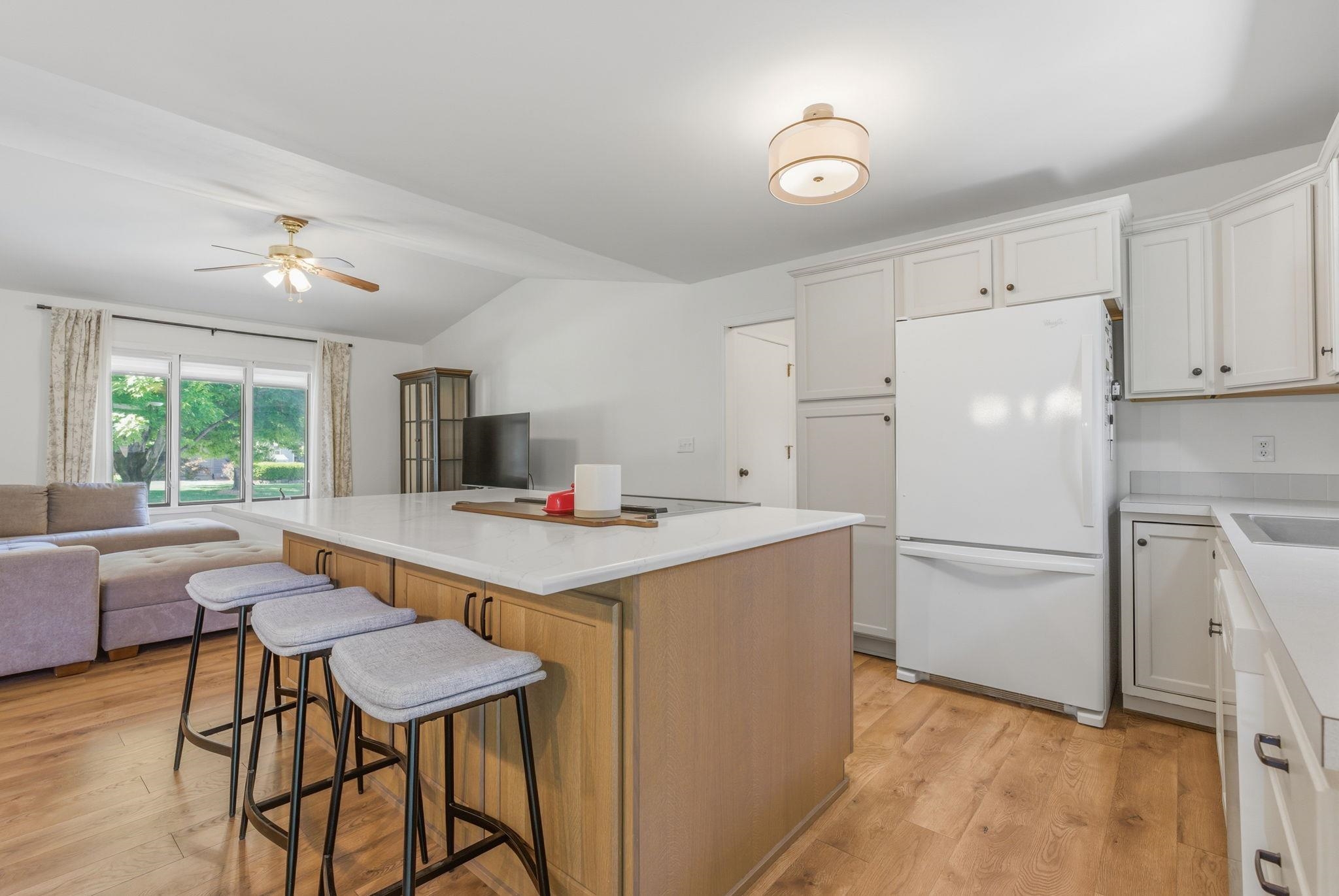 506 Wedgewood Court Hesston KS 67062