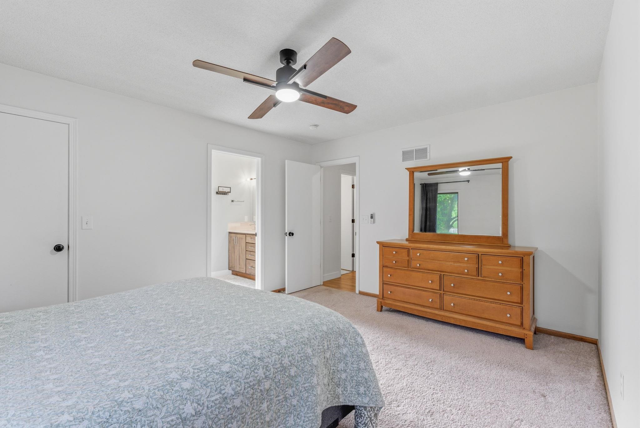 506 Wedgewood Court Hesston KS 67062