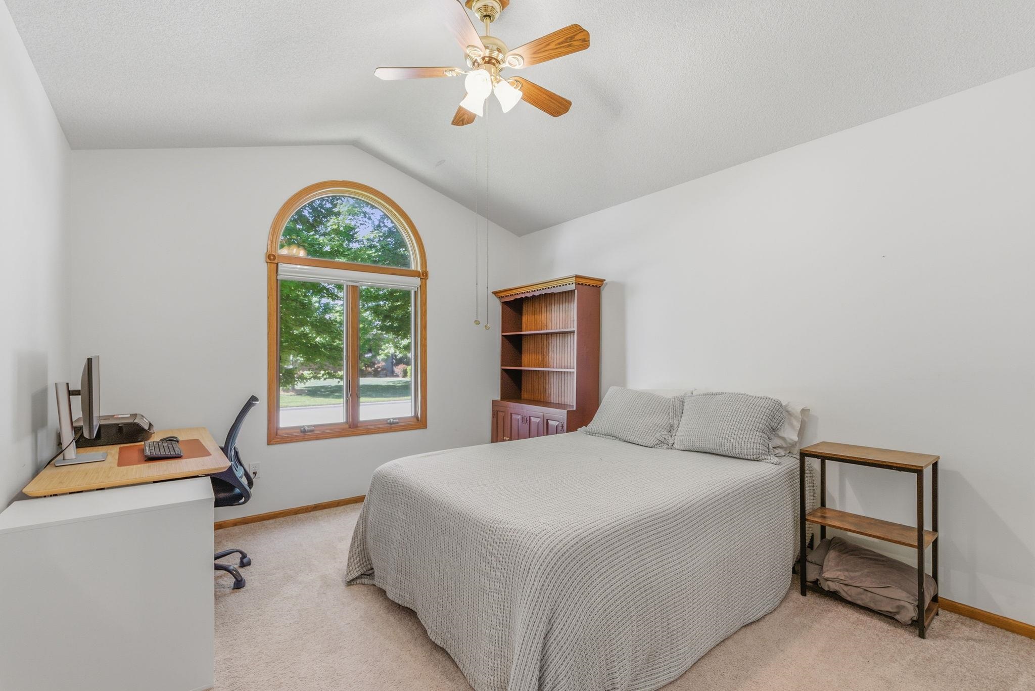 506 Wedgewood Court Hesston KS 67062