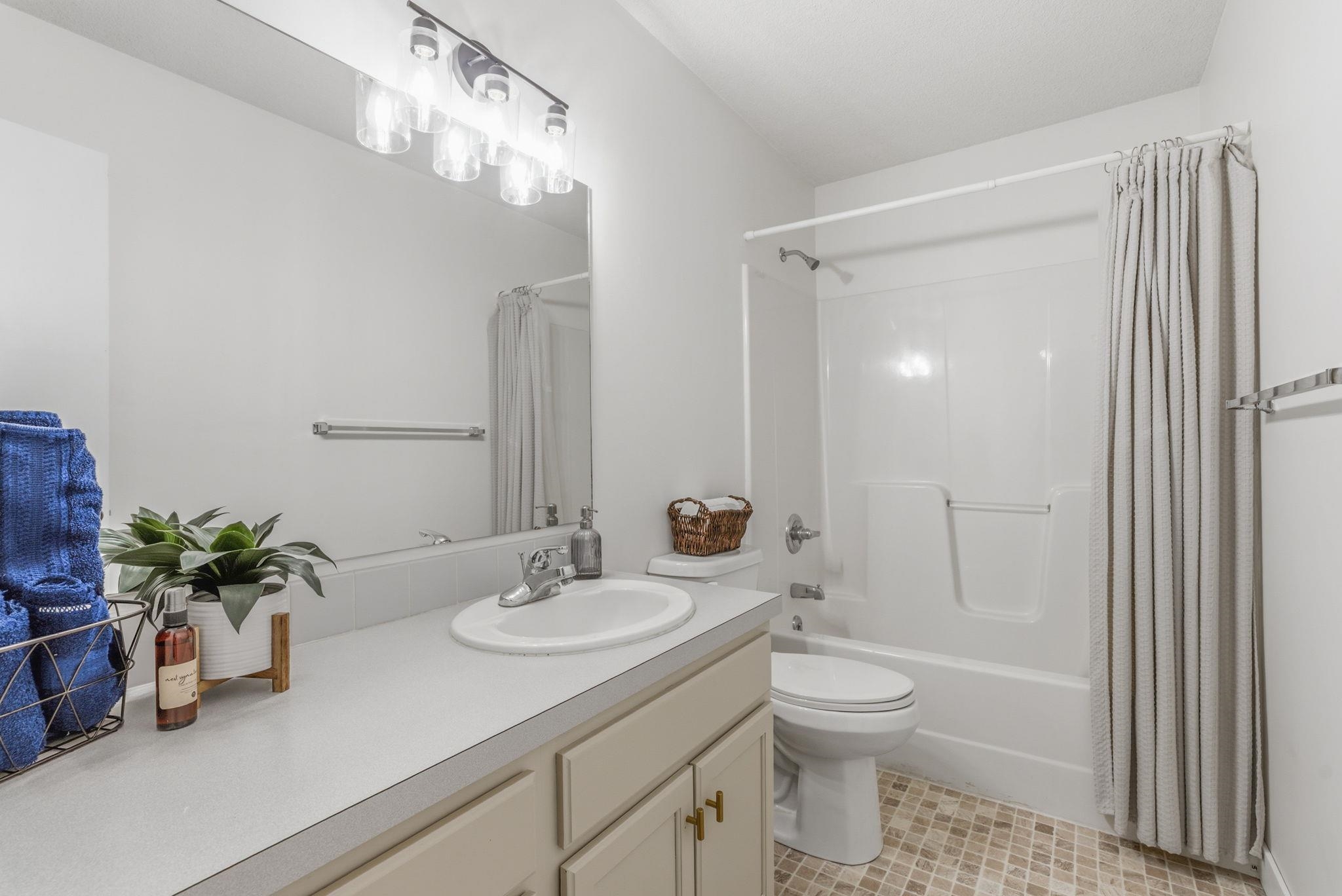 506 Wedgewood Court Hesston KS 67062
