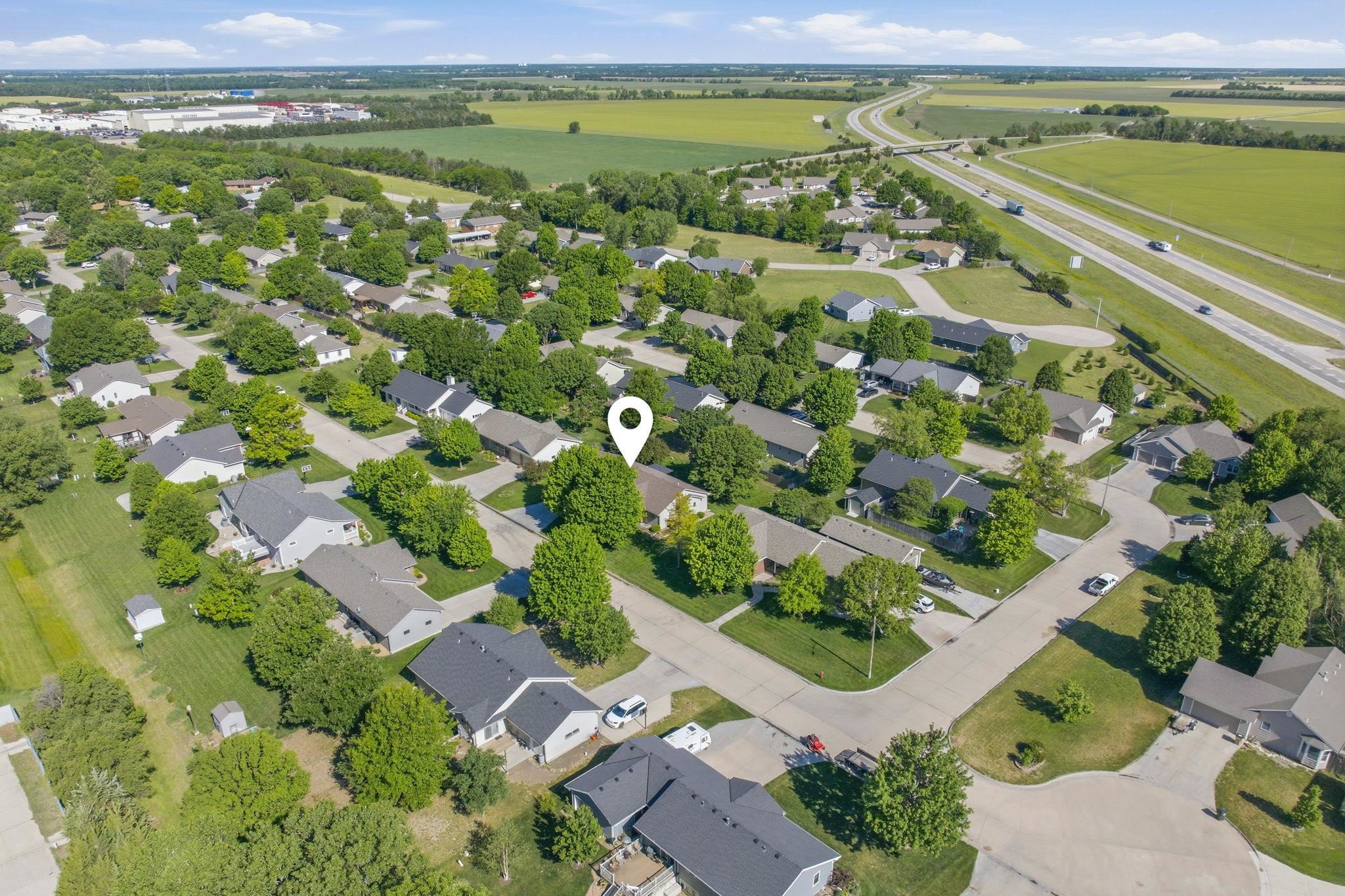 506 Wedgewood Court Hesston KS 67062