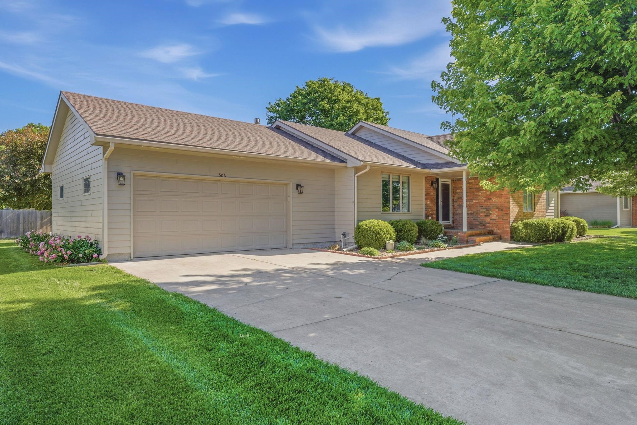 506 Wedgewood Court Hesston KS 67062