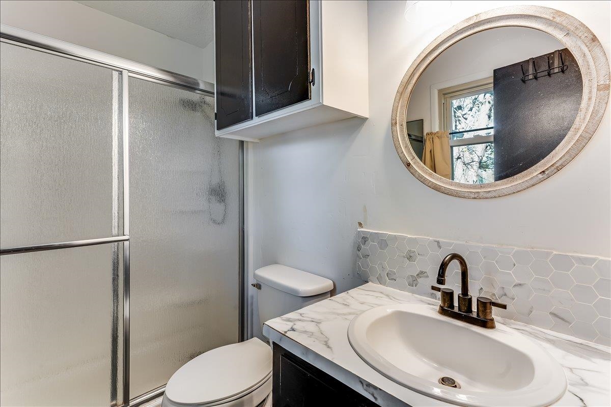 1005 N 1st Avenue Mulvane KS 67110