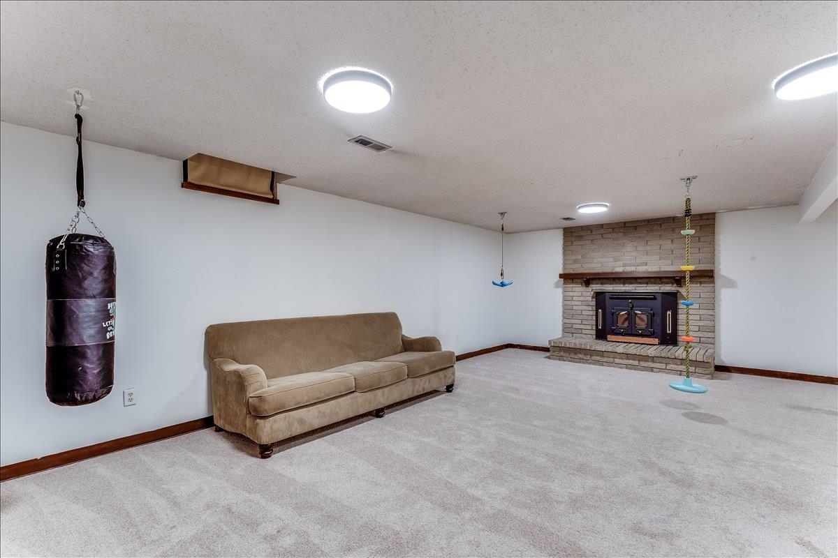 1005 N 1st Avenue Mulvane KS 67110