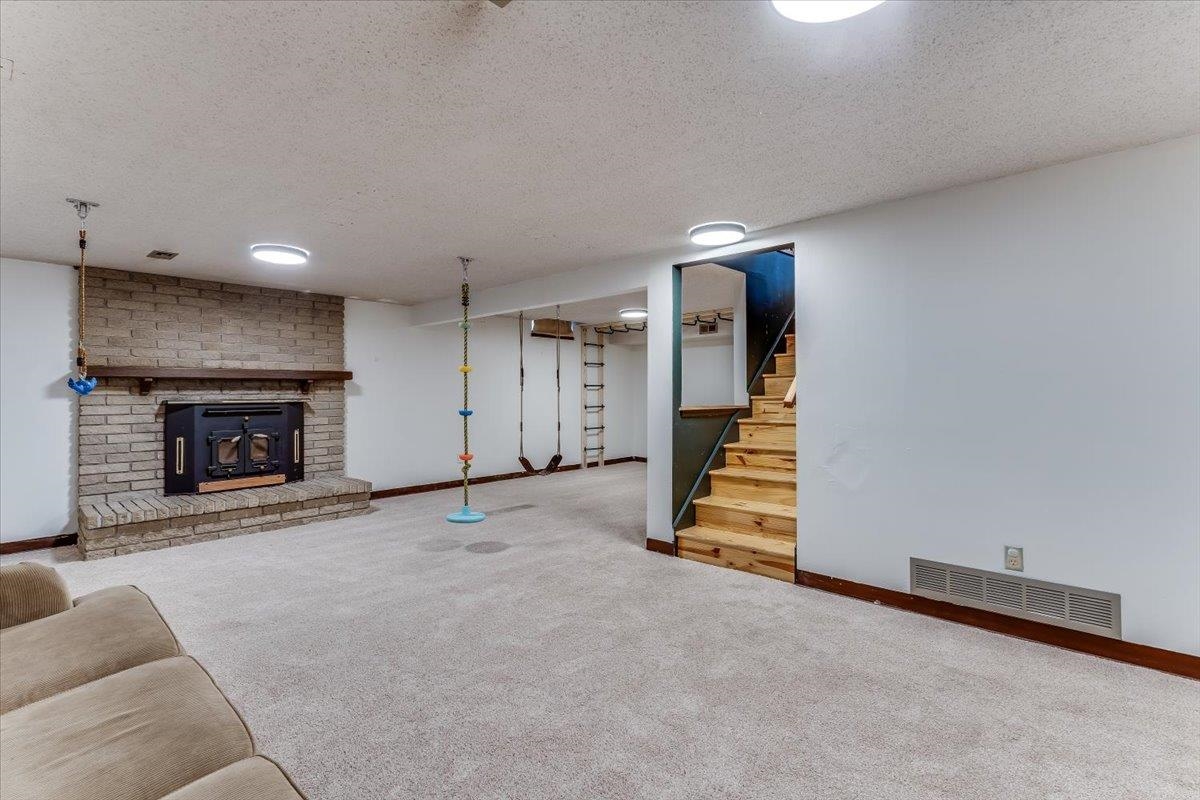 1005 N 1st Avenue Mulvane KS 67110