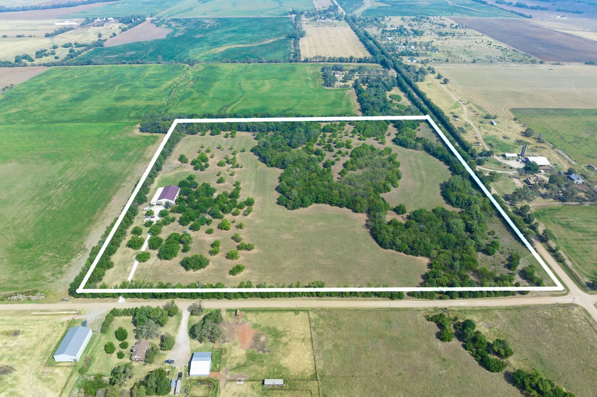 21950 W 79th Street S Viola KS 67149