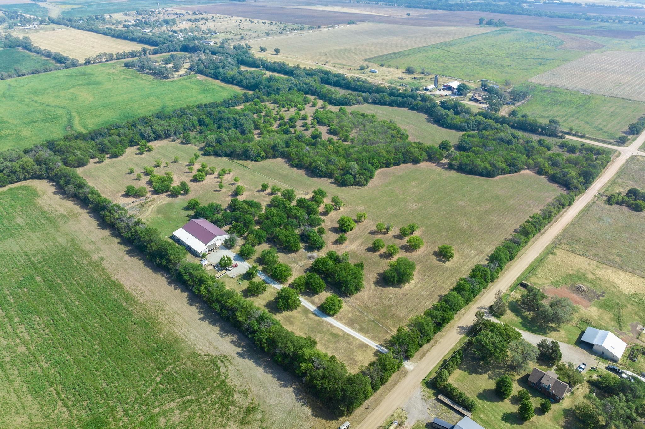 21950 W 79th Street S Viola KS 67149