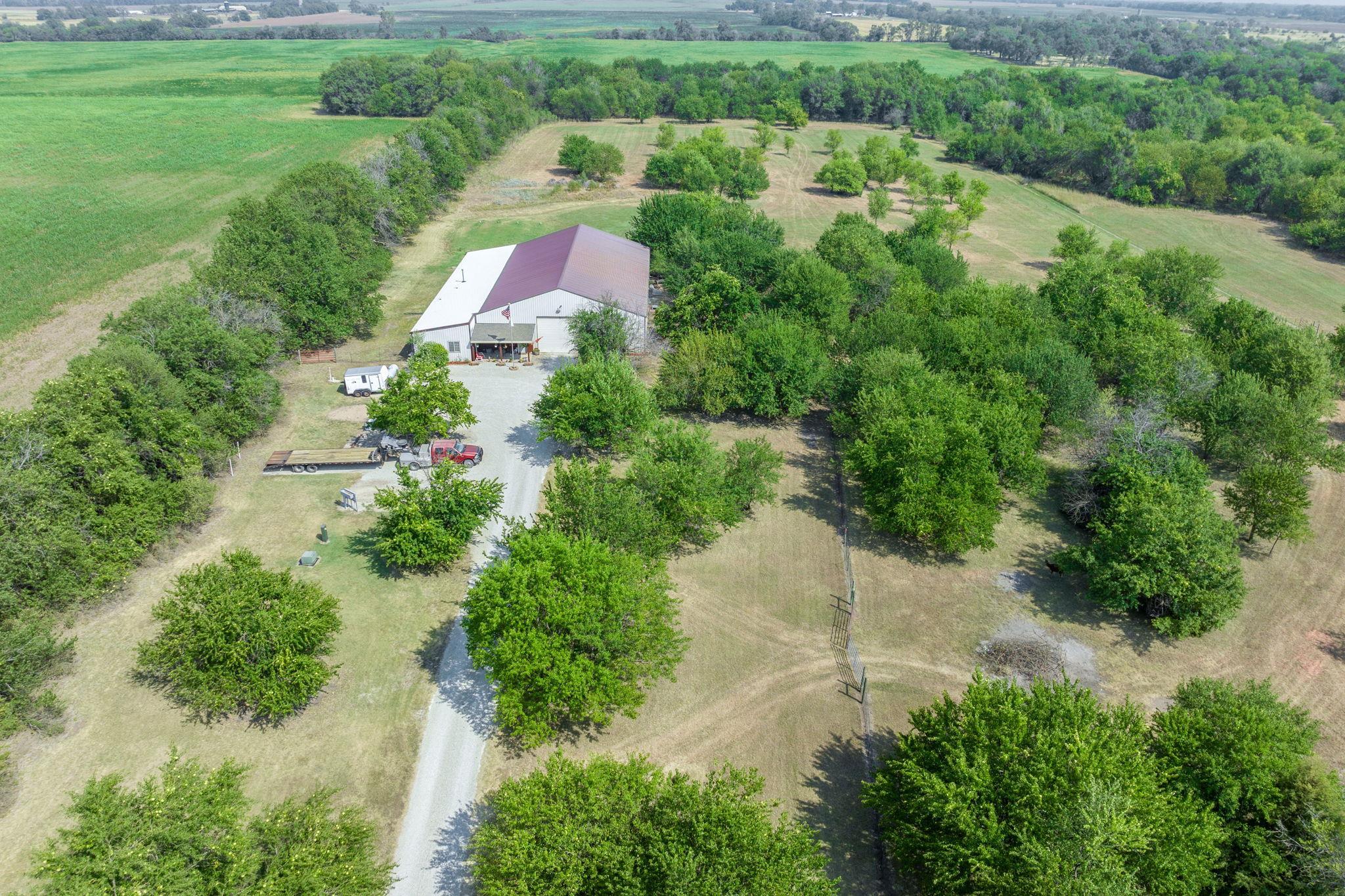 21950 W 79th Street S Viola KS 67149