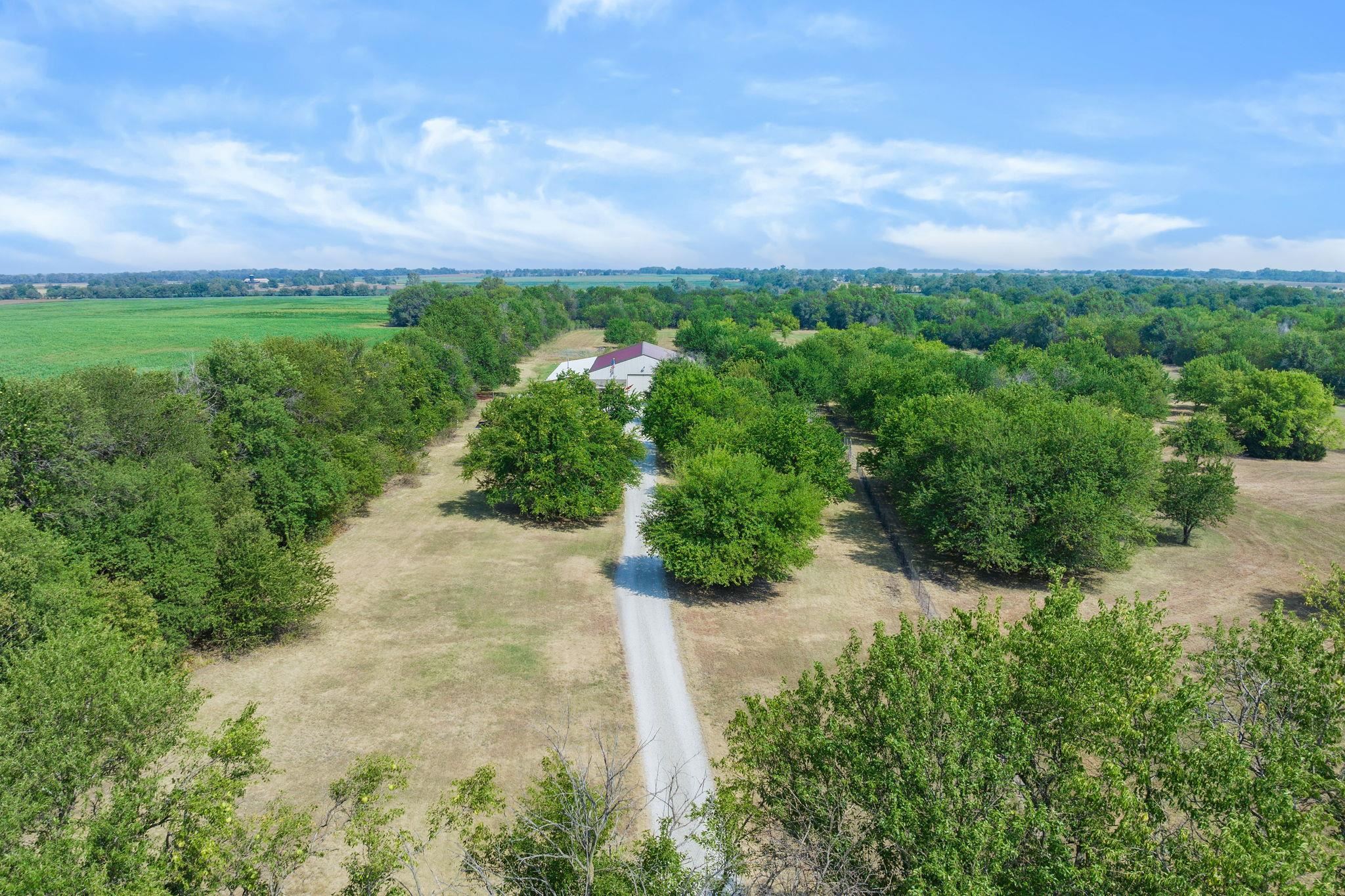 21950 W 79th Street S Viola KS 67149