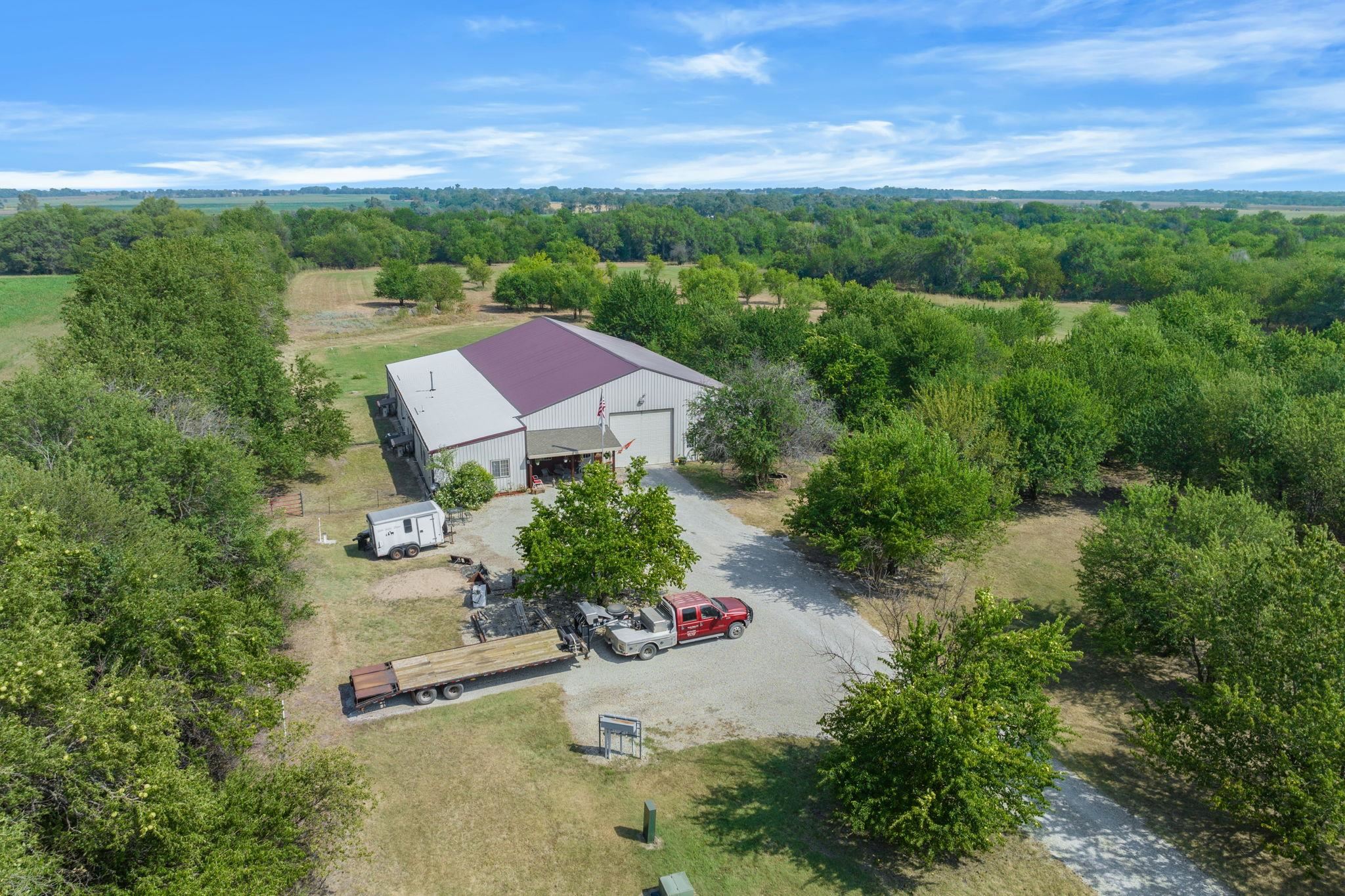 21950 W 79th Street S Viola KS 67149