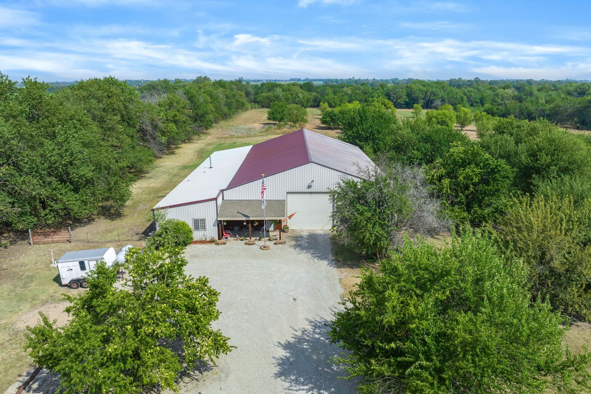 21950 W 79th Street S Viola KS 67149