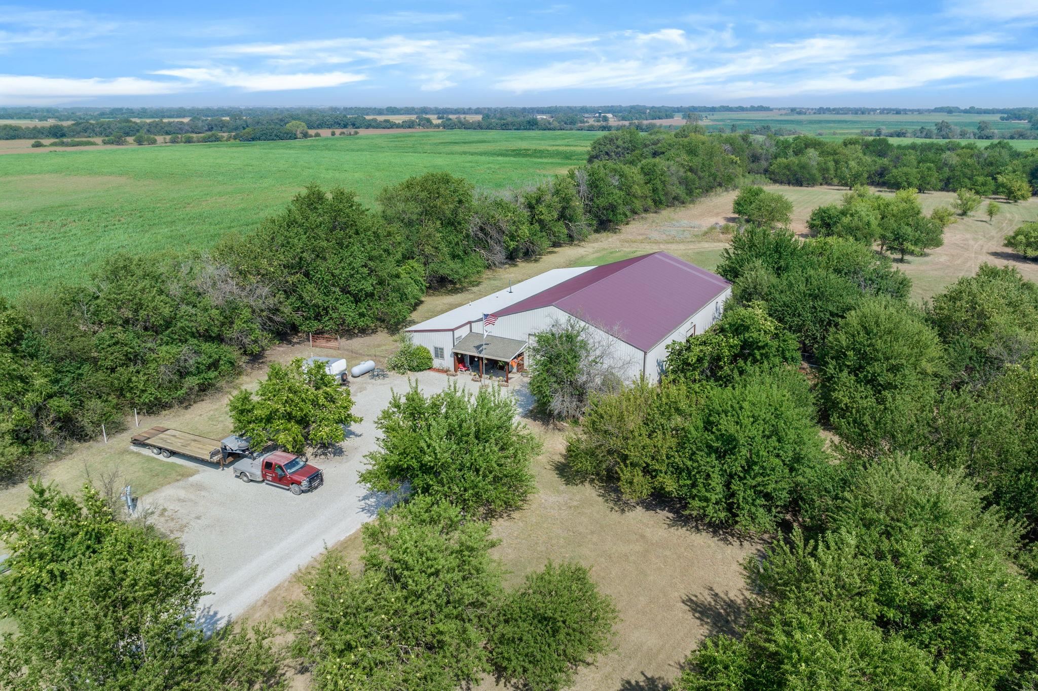 21950 W 79th Street S Viola KS 67149