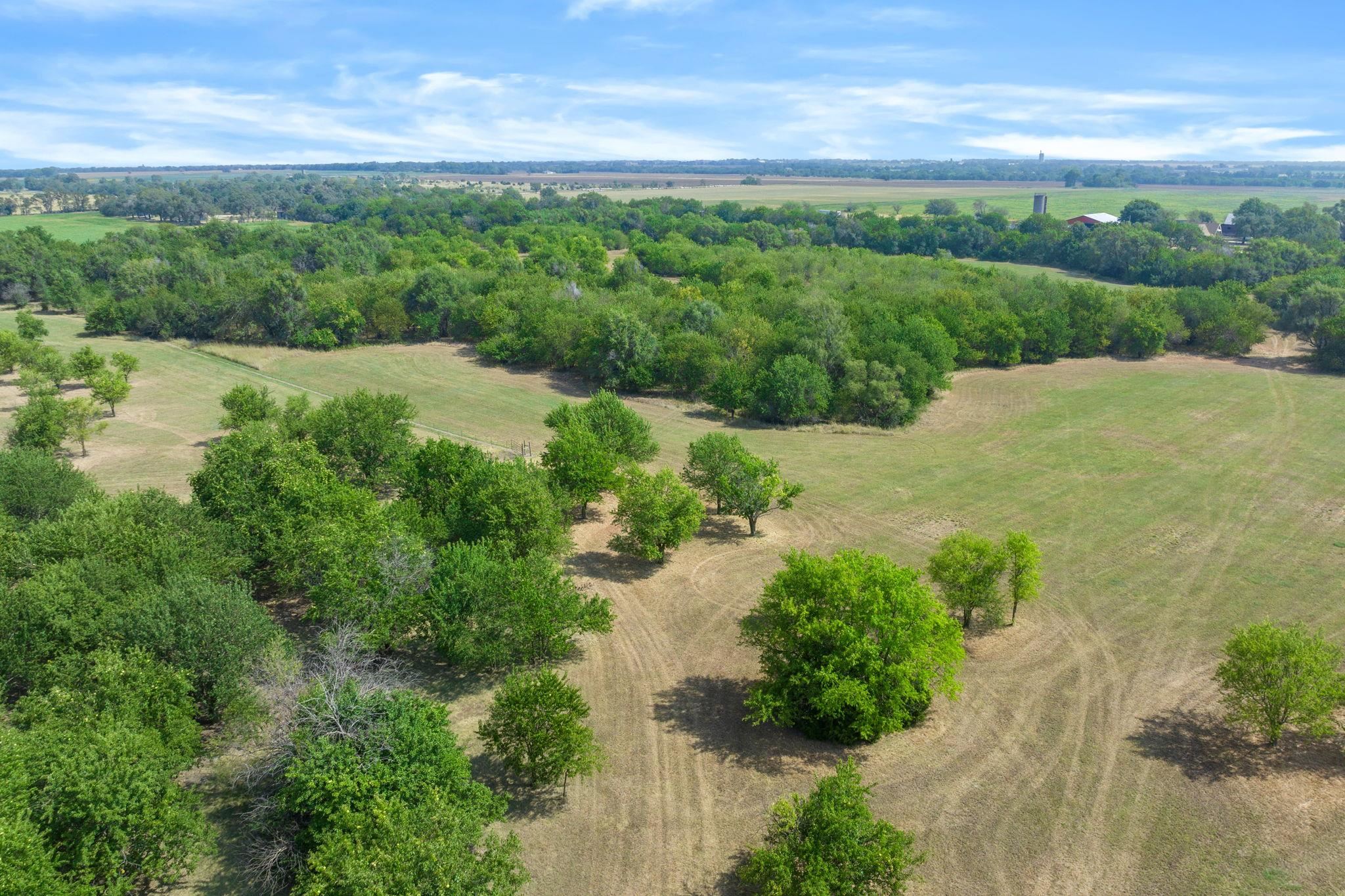 21950 W 79th Street S Viola KS 67149