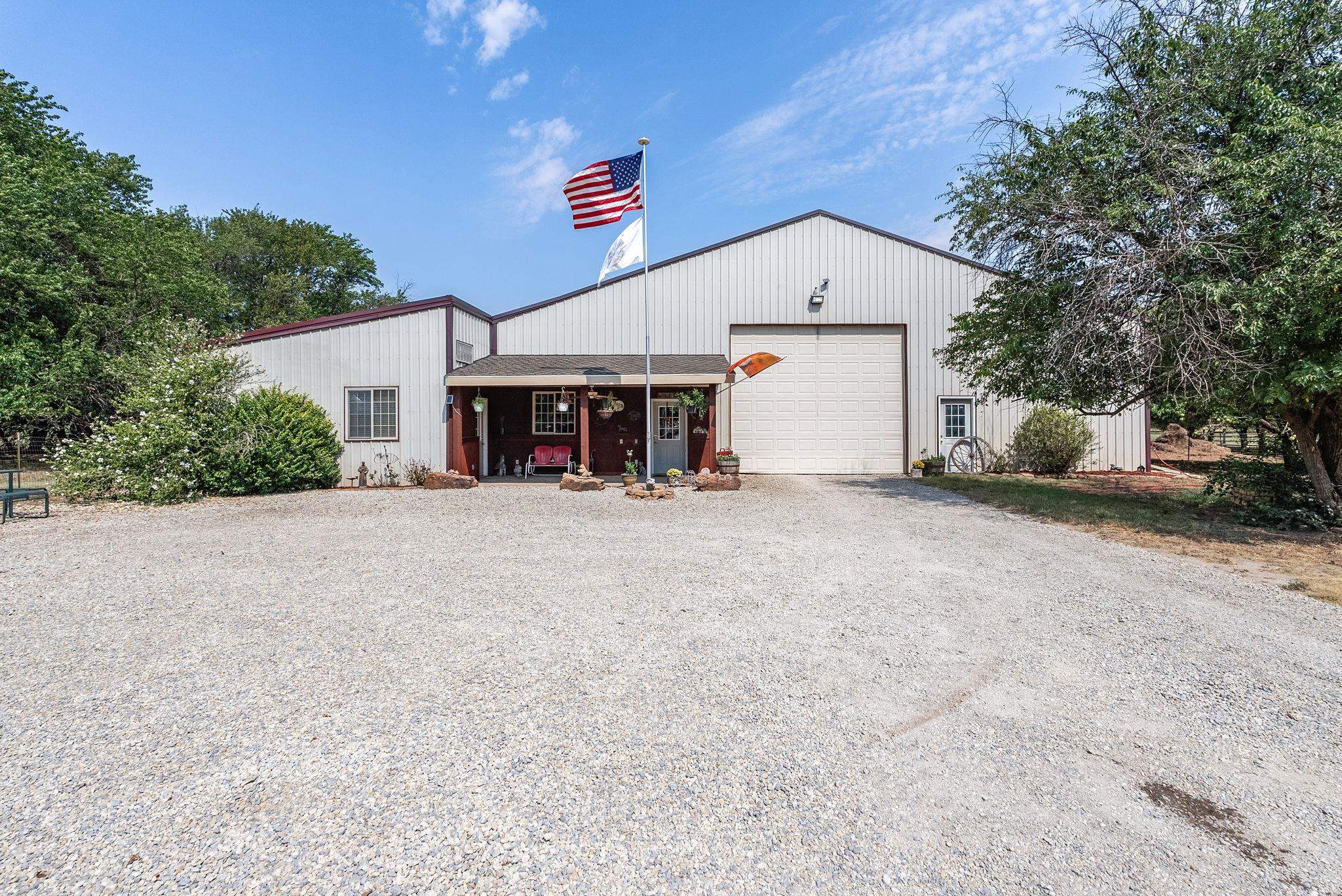 21950 W 79th Street S Viola KS 67149