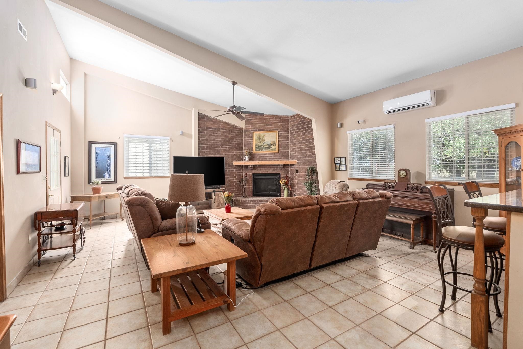 21950 W 79th Street S Viola KS 67149