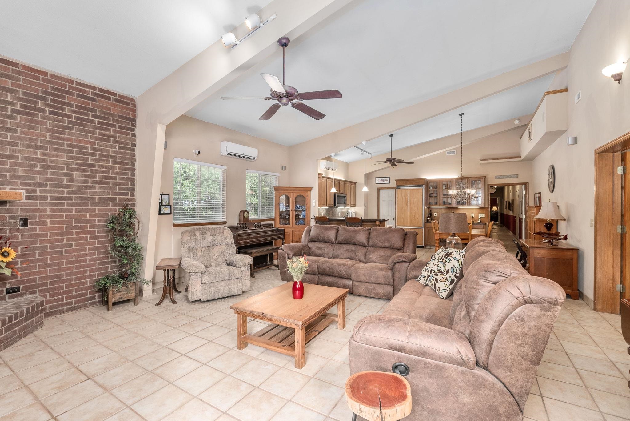 21950 W 79th Street S Viola KS 67149