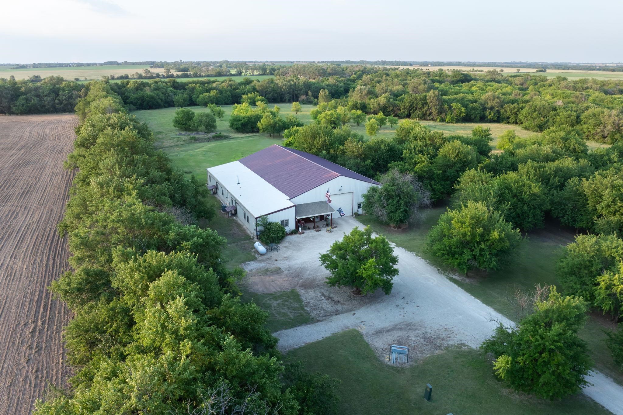 21950 W 79th Street S Viola KS 67149