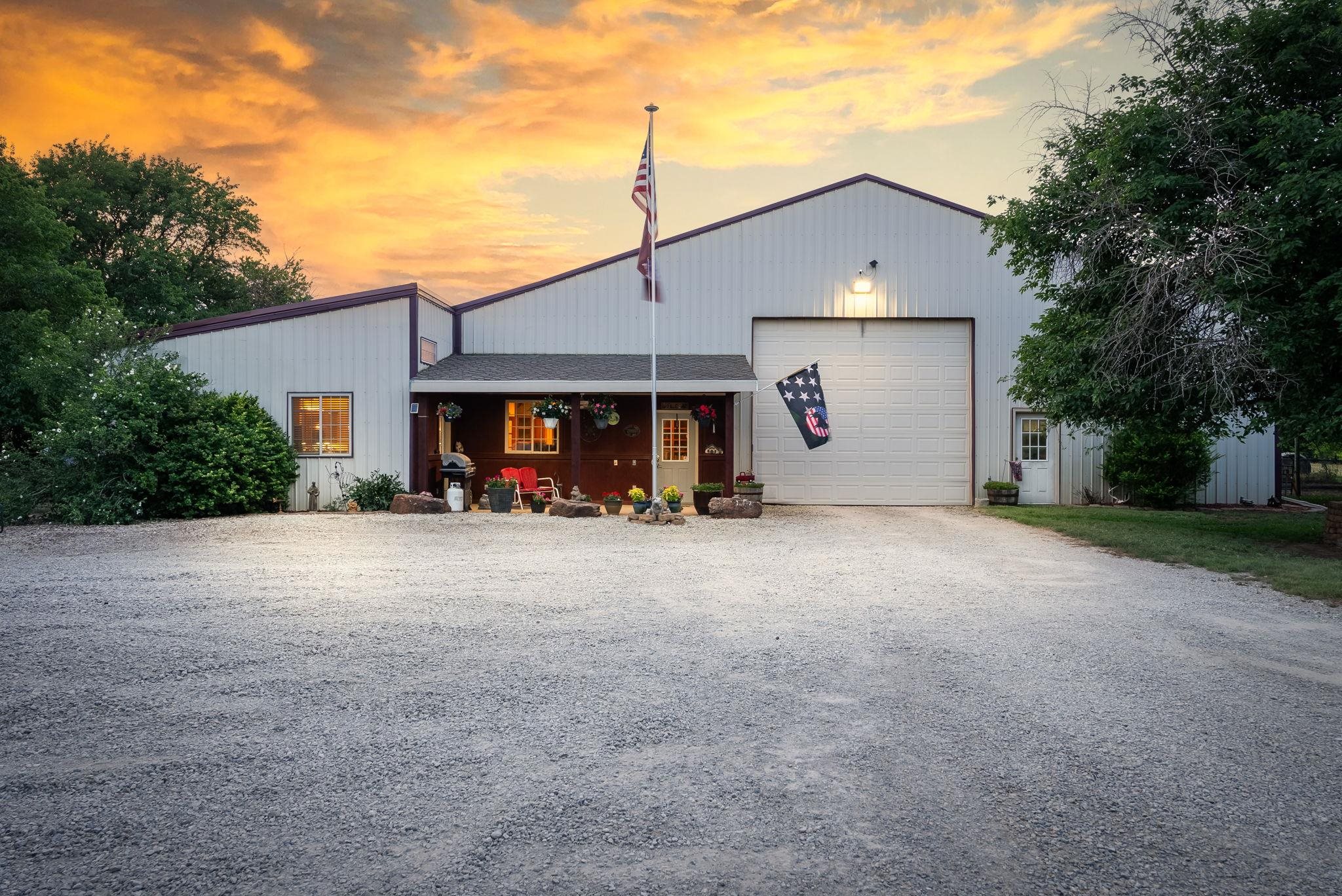 21950 W 79th Street S Viola KS 67149