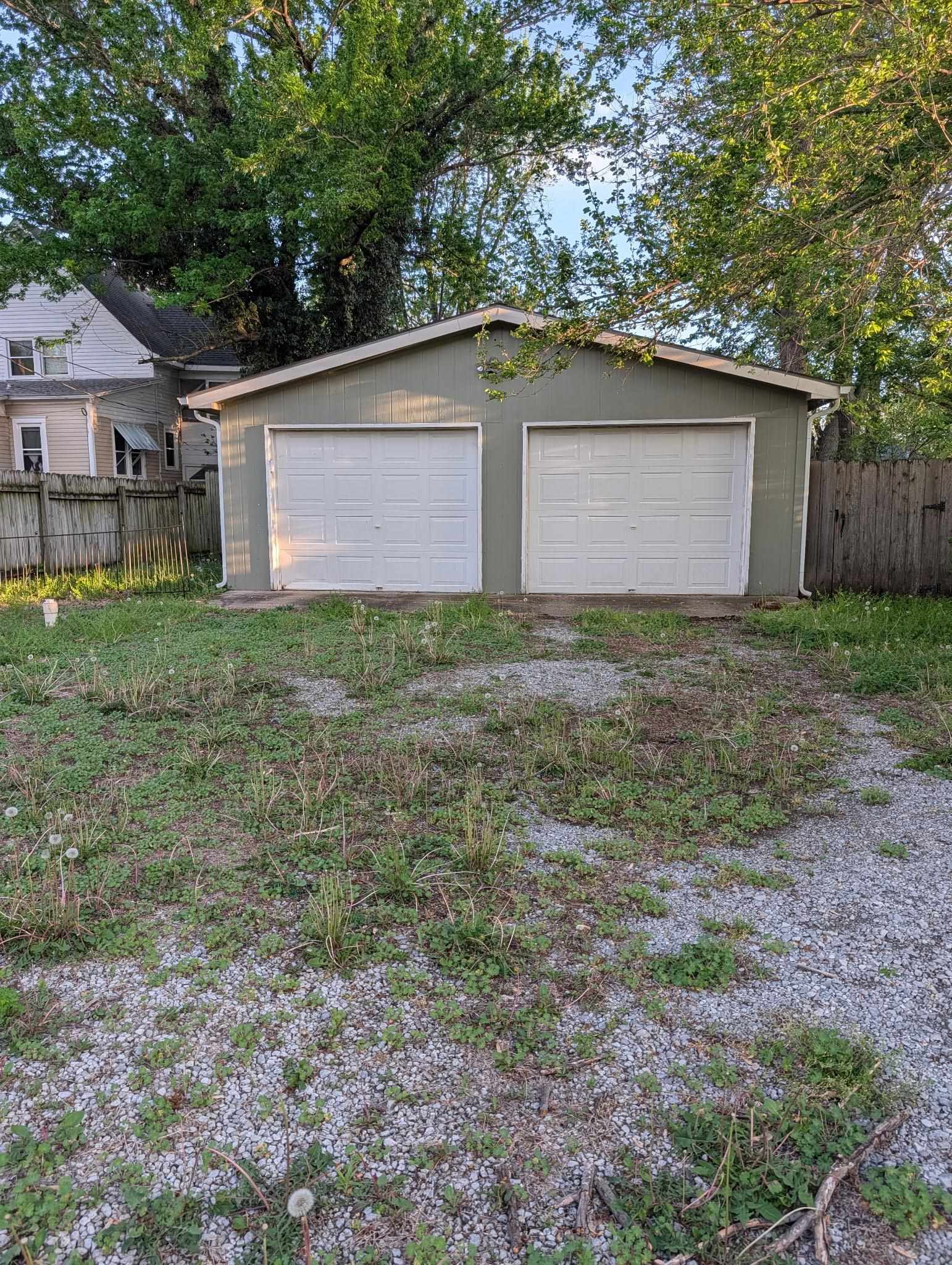 916 E 8th Winfield KS 67156