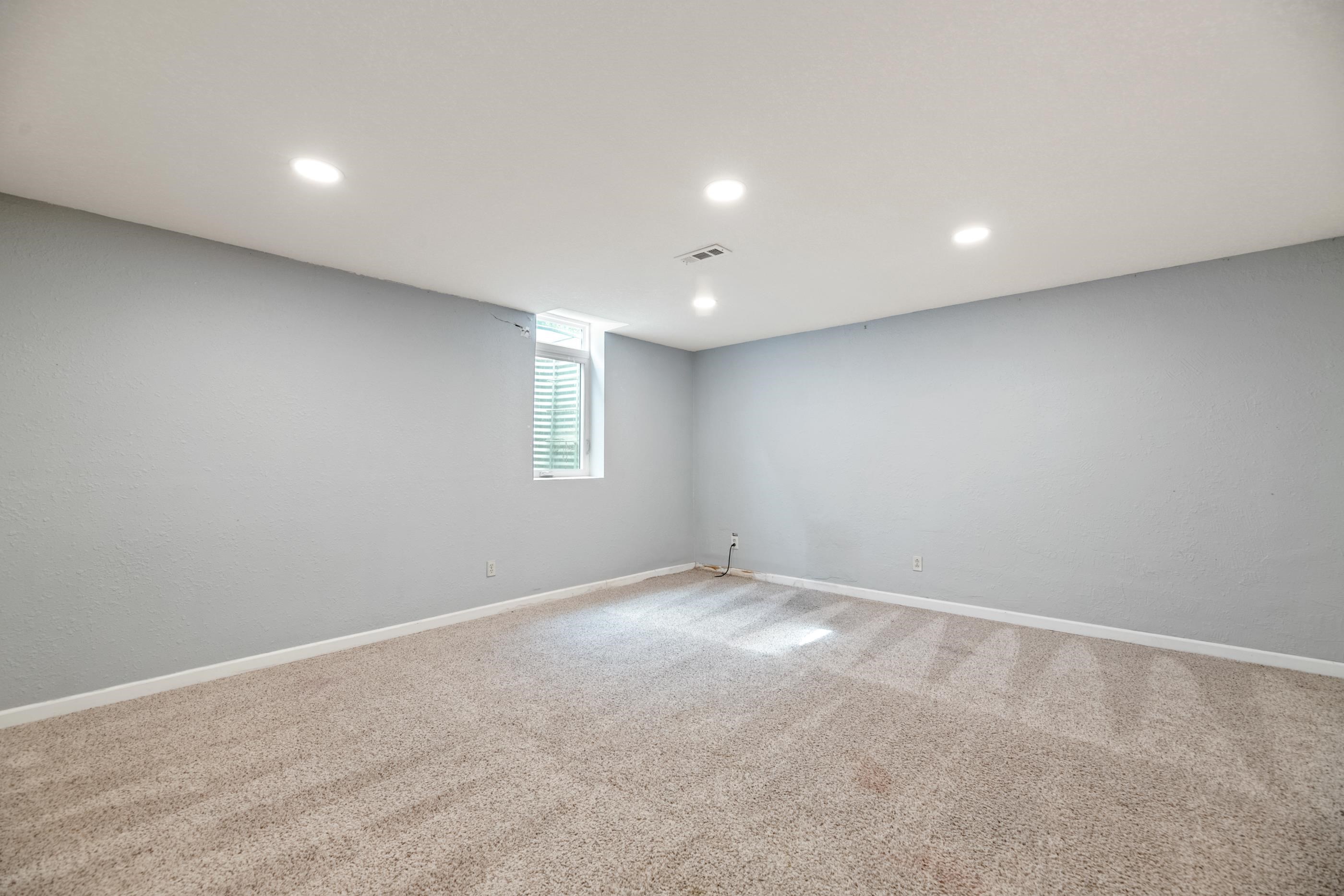 4034 N Danbury Street Bel Aire KS 67220