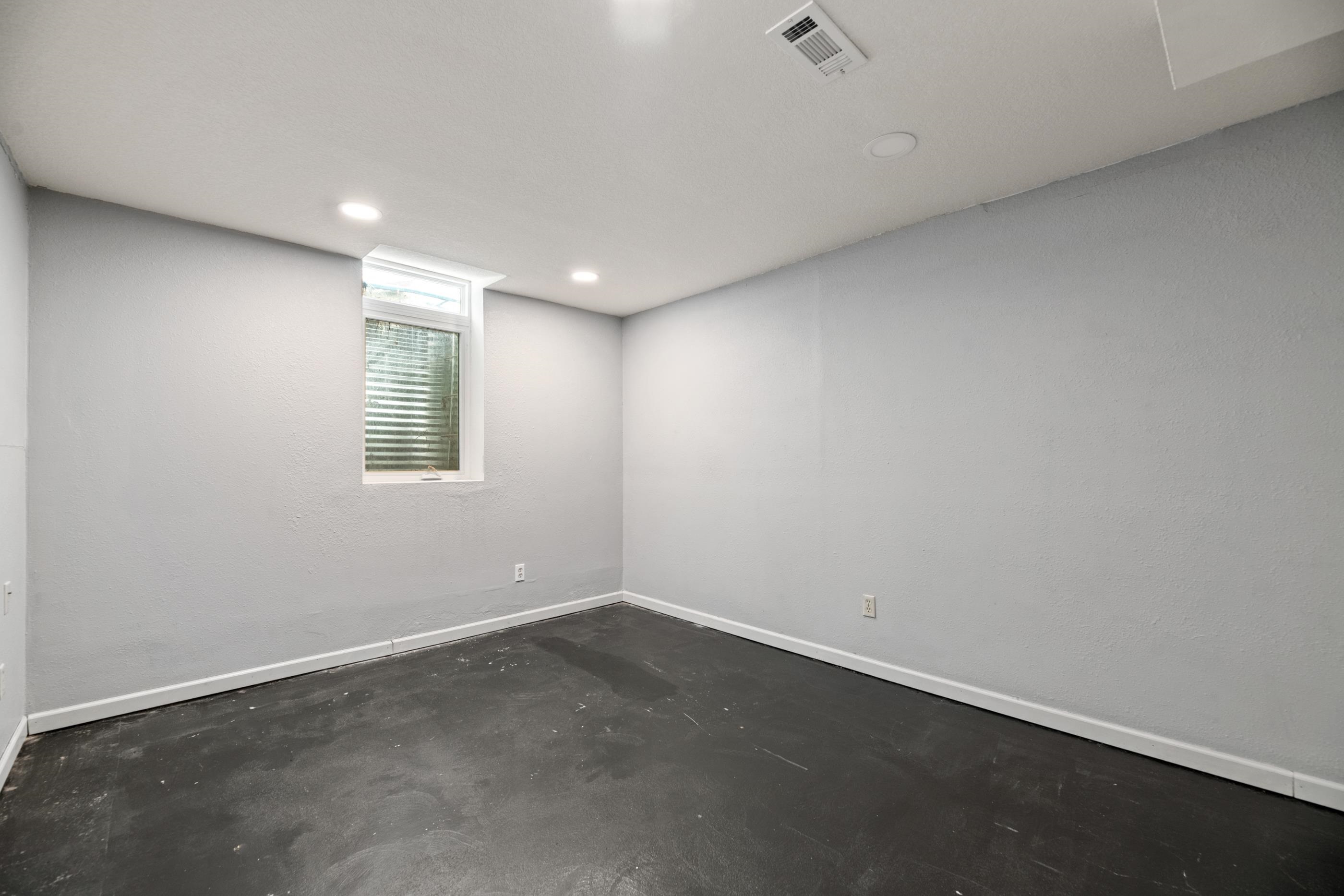 4034 N Danbury Street Bel Aire KS 67220