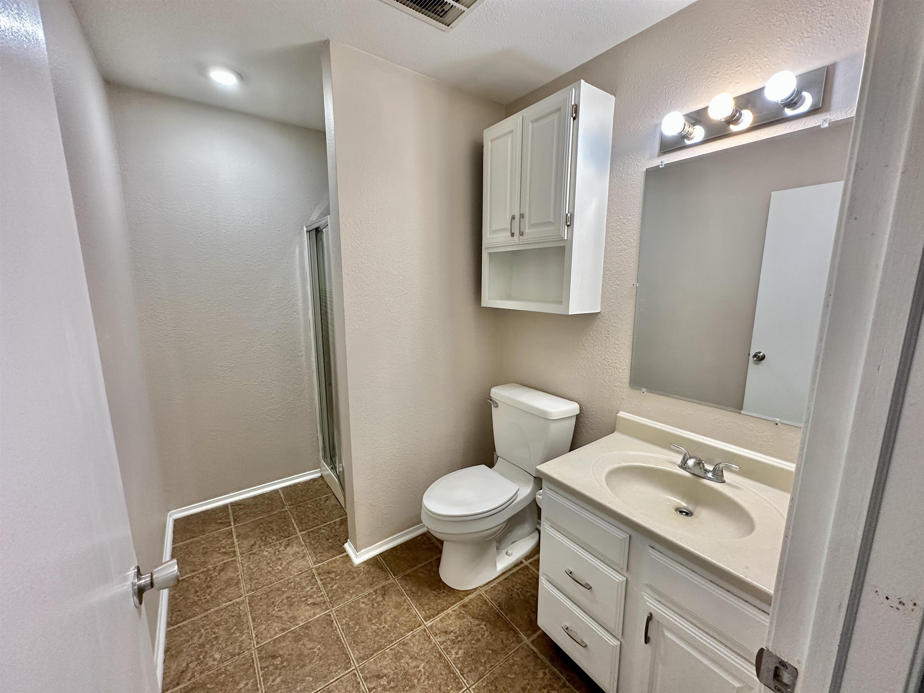10515 E Countryside Wichita KS 67207