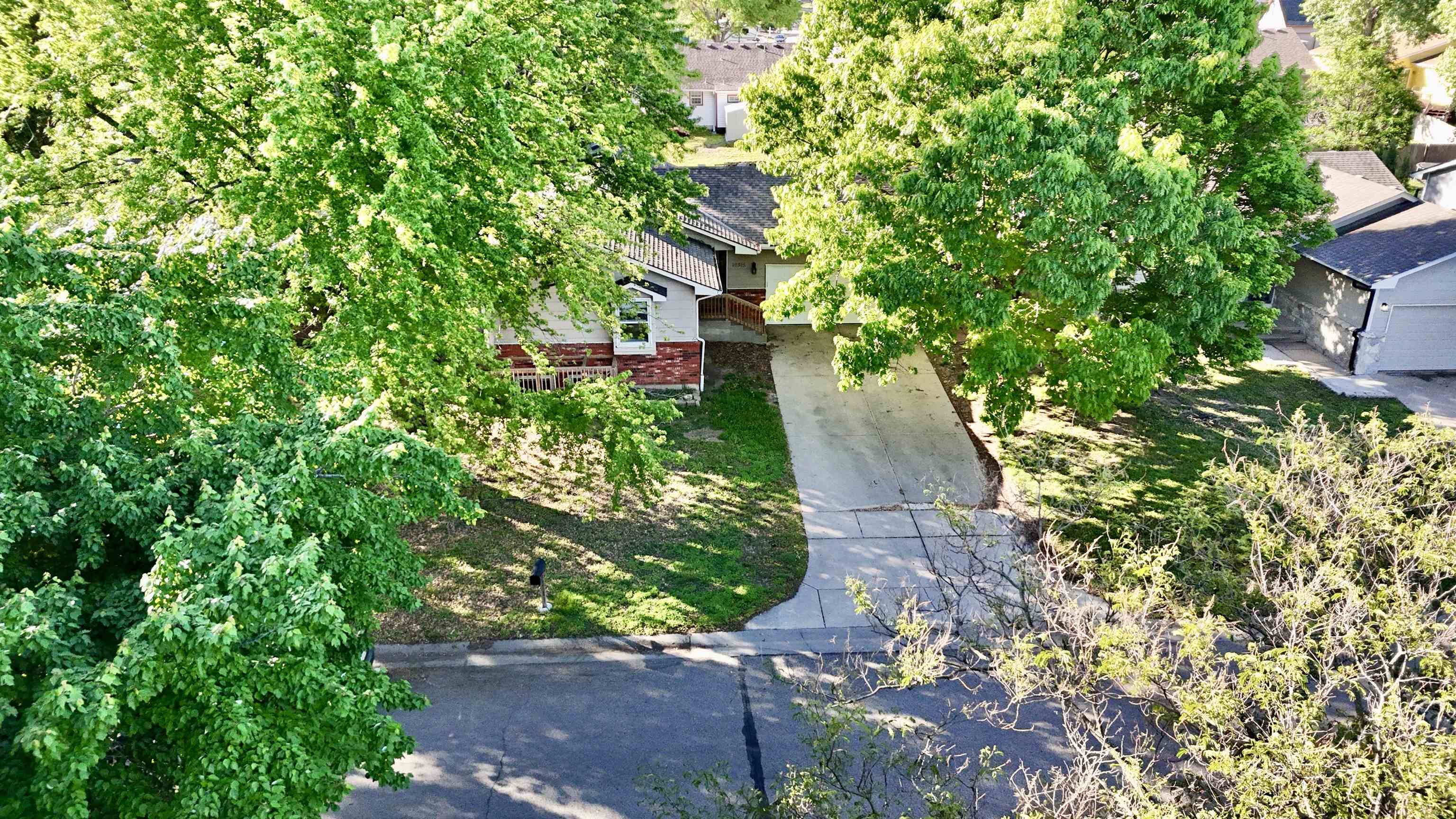 10515 E Countryside Wichita KS 67207
