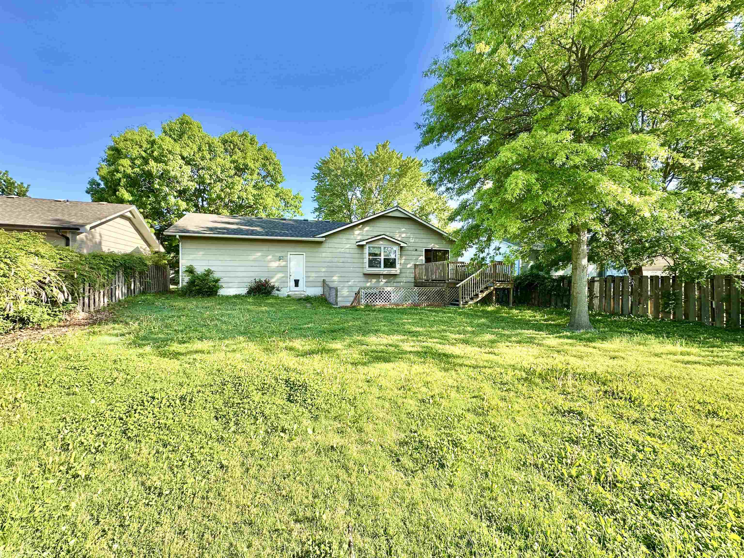 10515 E Countryside Wichita KS 67207