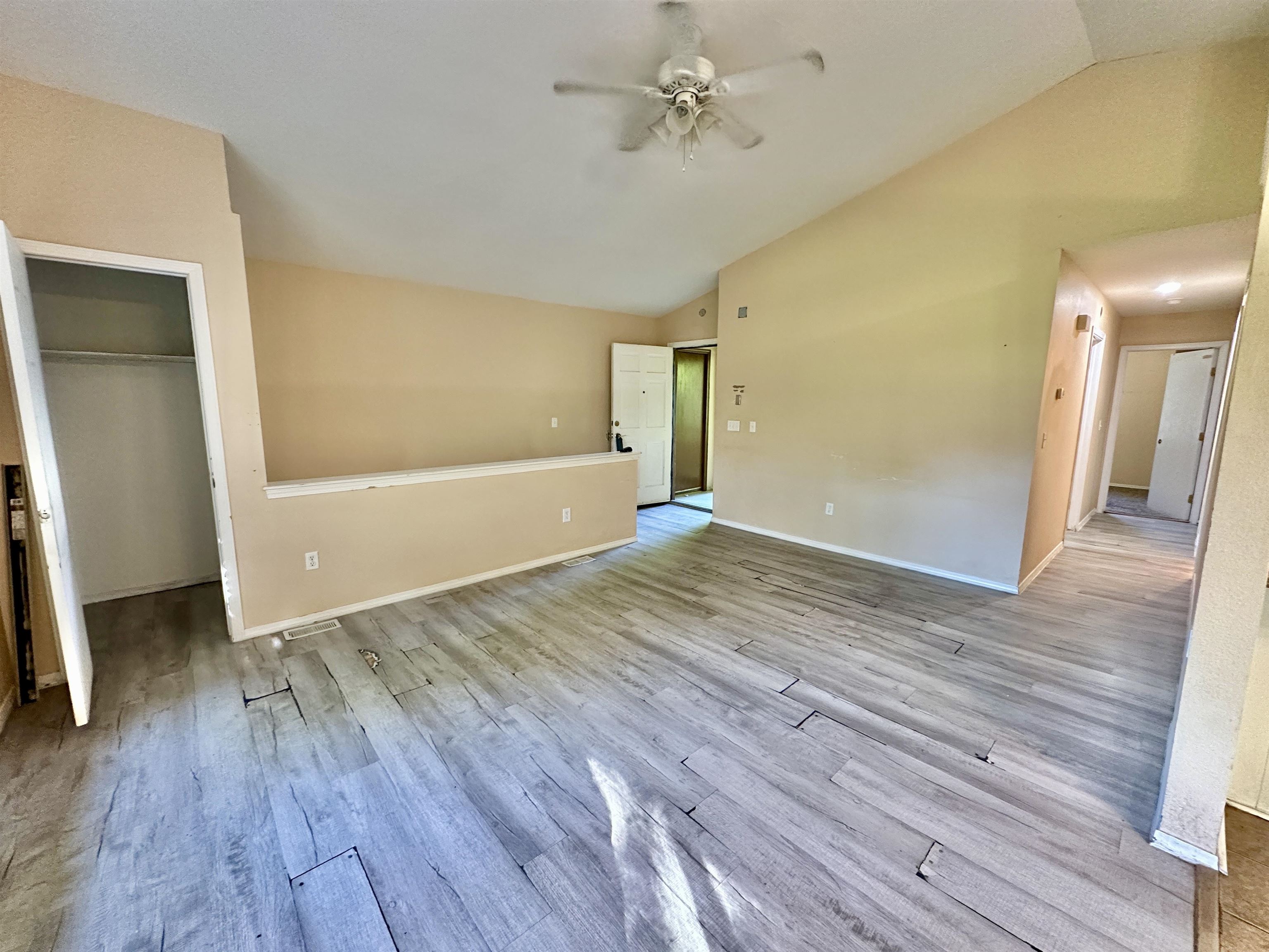 10515 E Countryside Wichita KS 67207