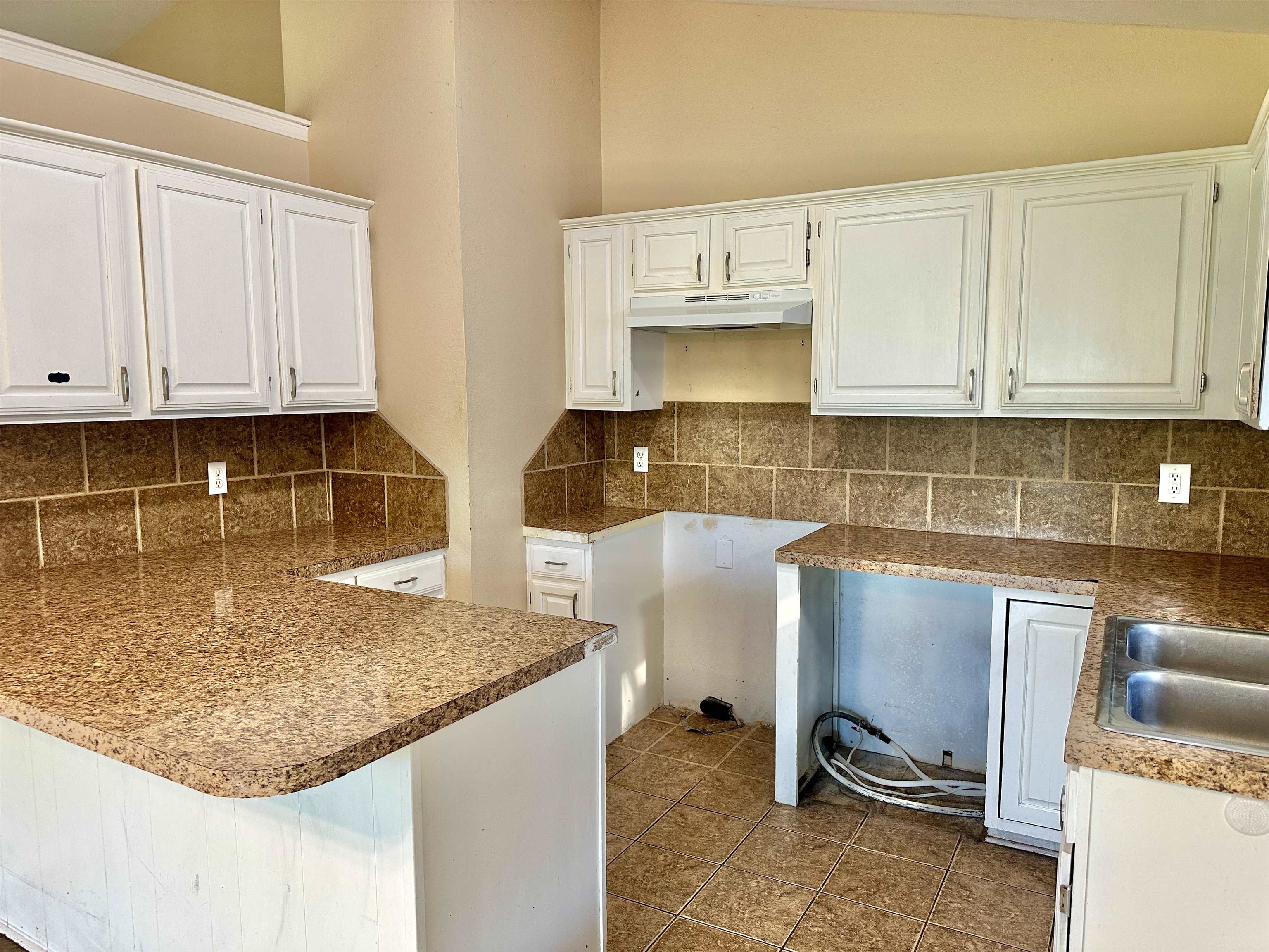 10515 E Countryside Wichita KS 67207