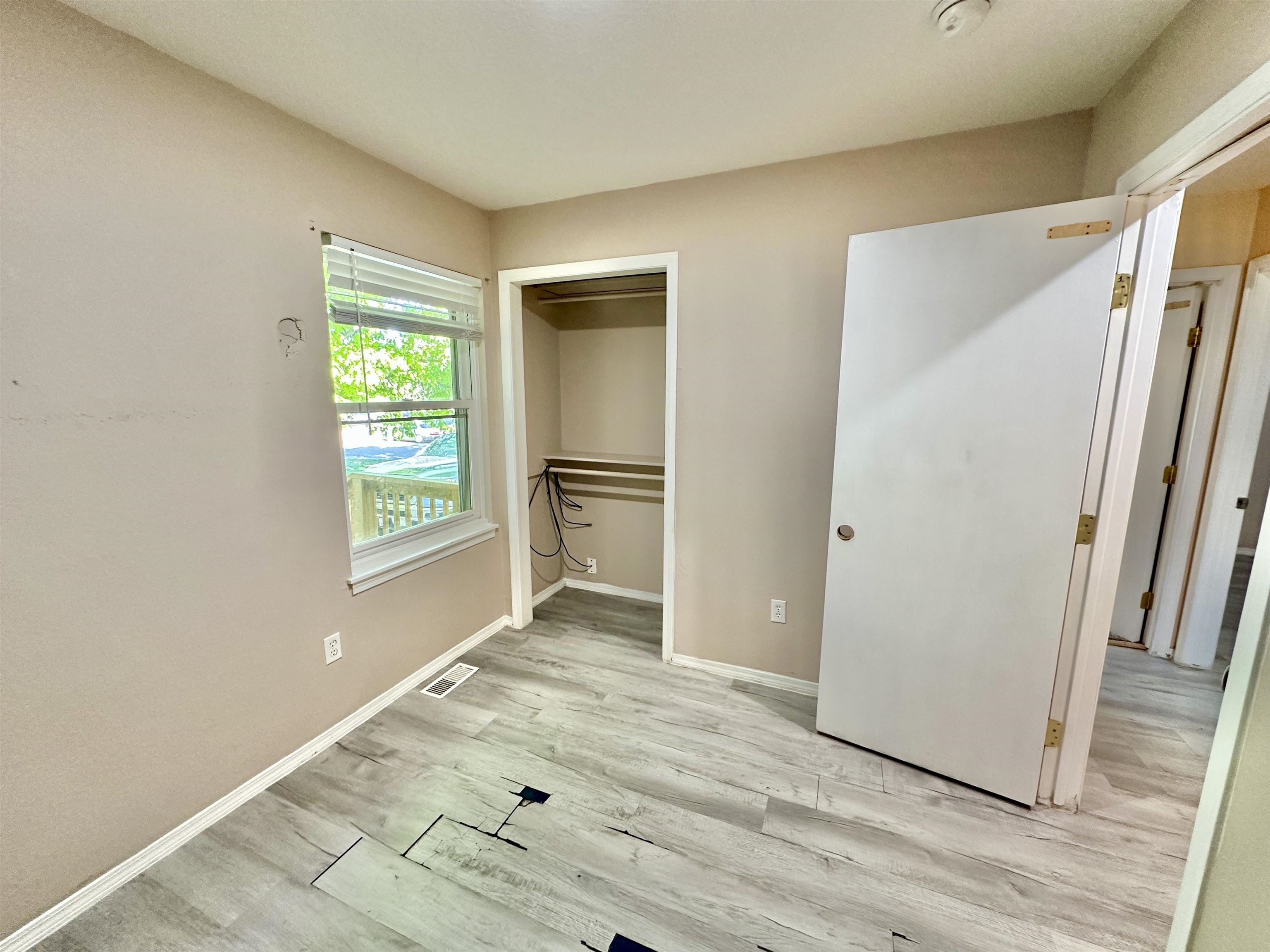 10515 E Countryside Wichita KS 67207