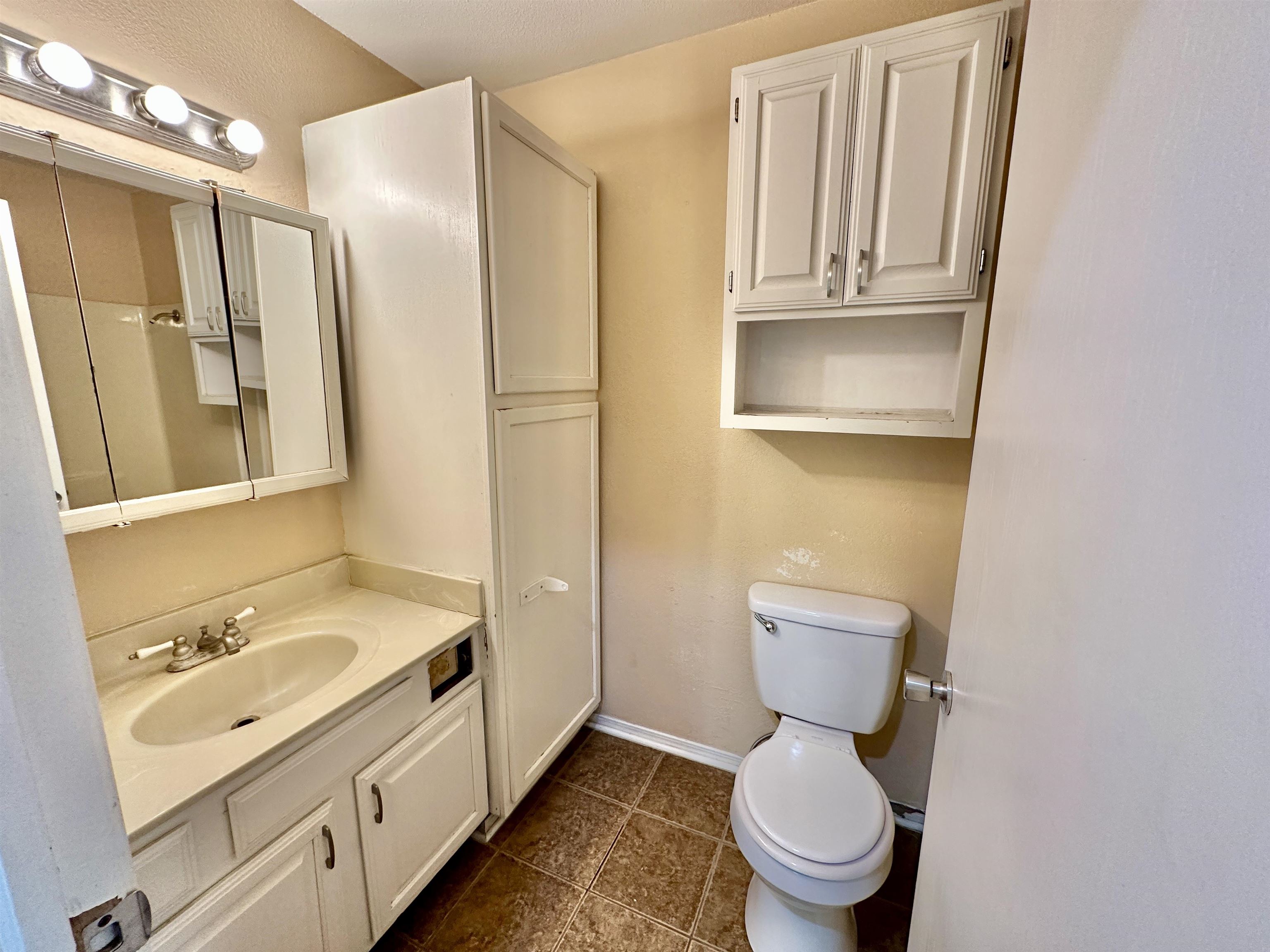 10515 E Countryside Wichita KS 67207