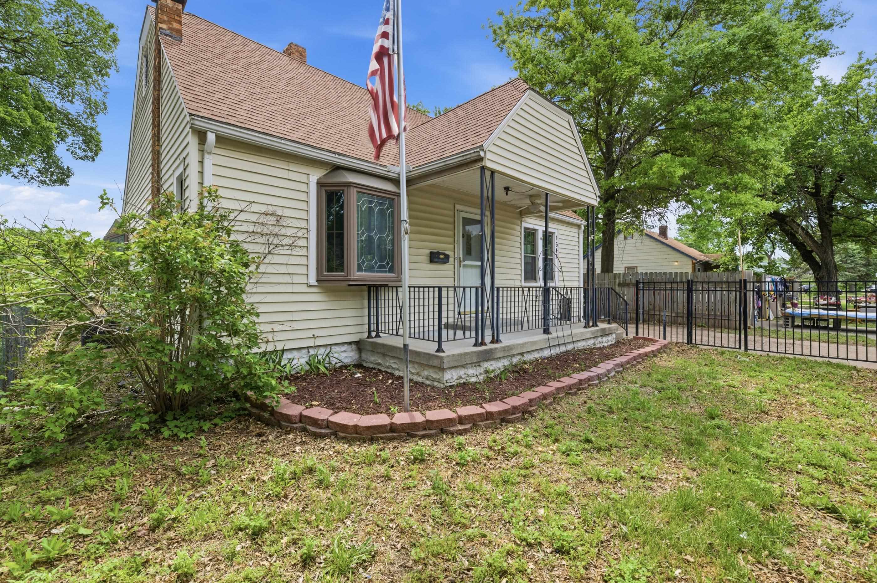 1642 S Mosley Wichita KS 67211