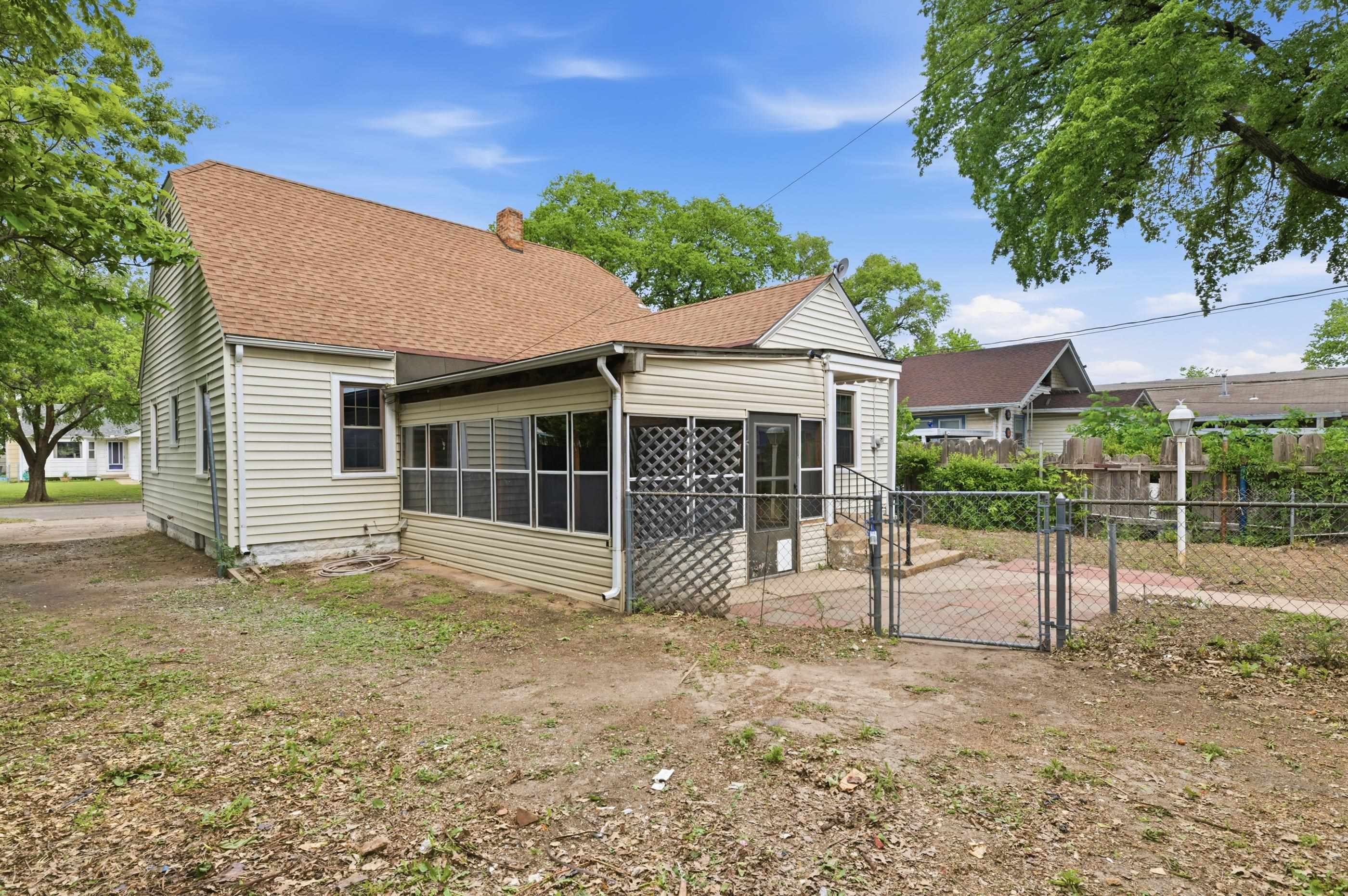 1642 S Mosley Wichita KS 67211