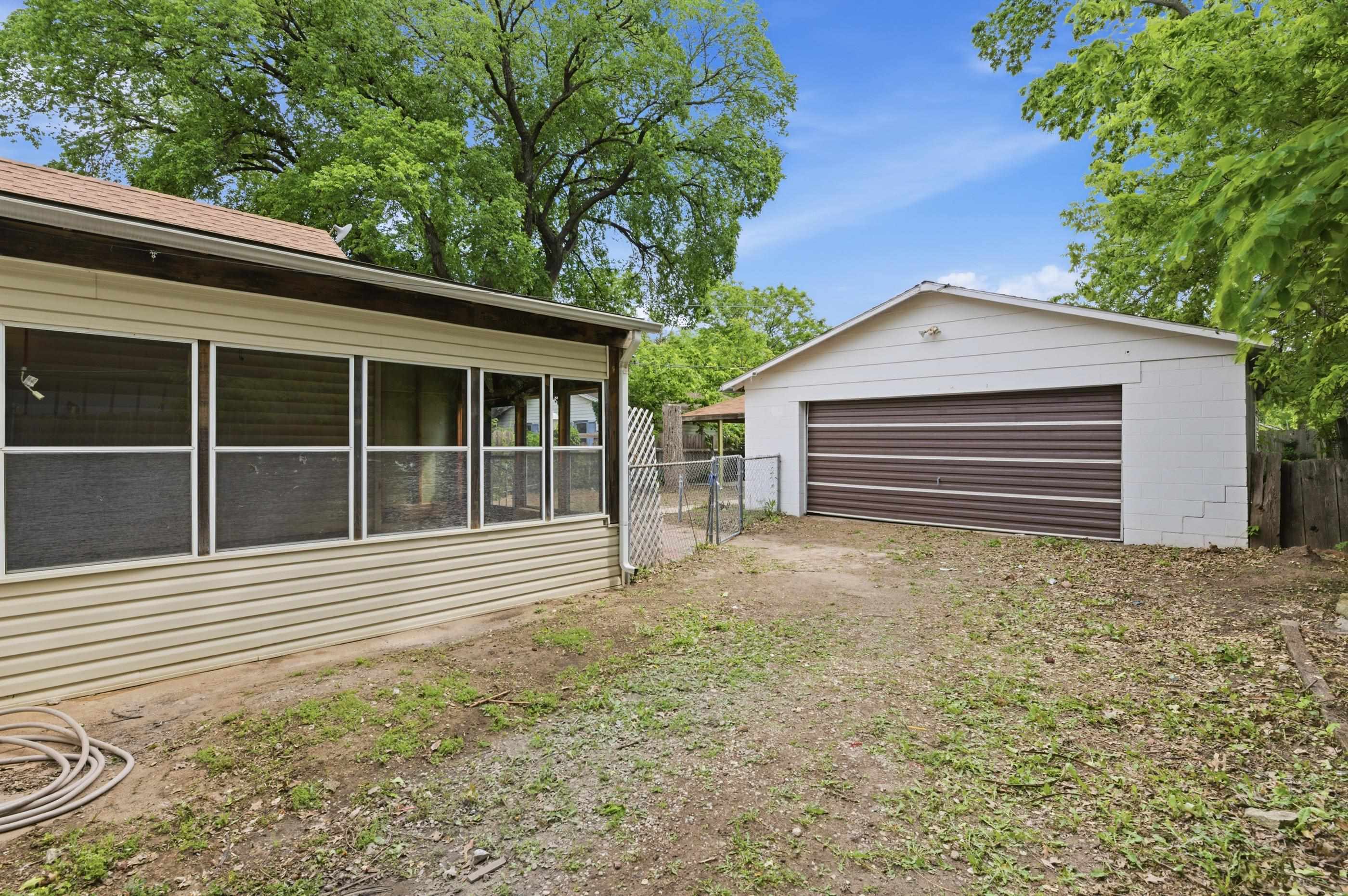 1642 S Mosley Wichita KS 67211