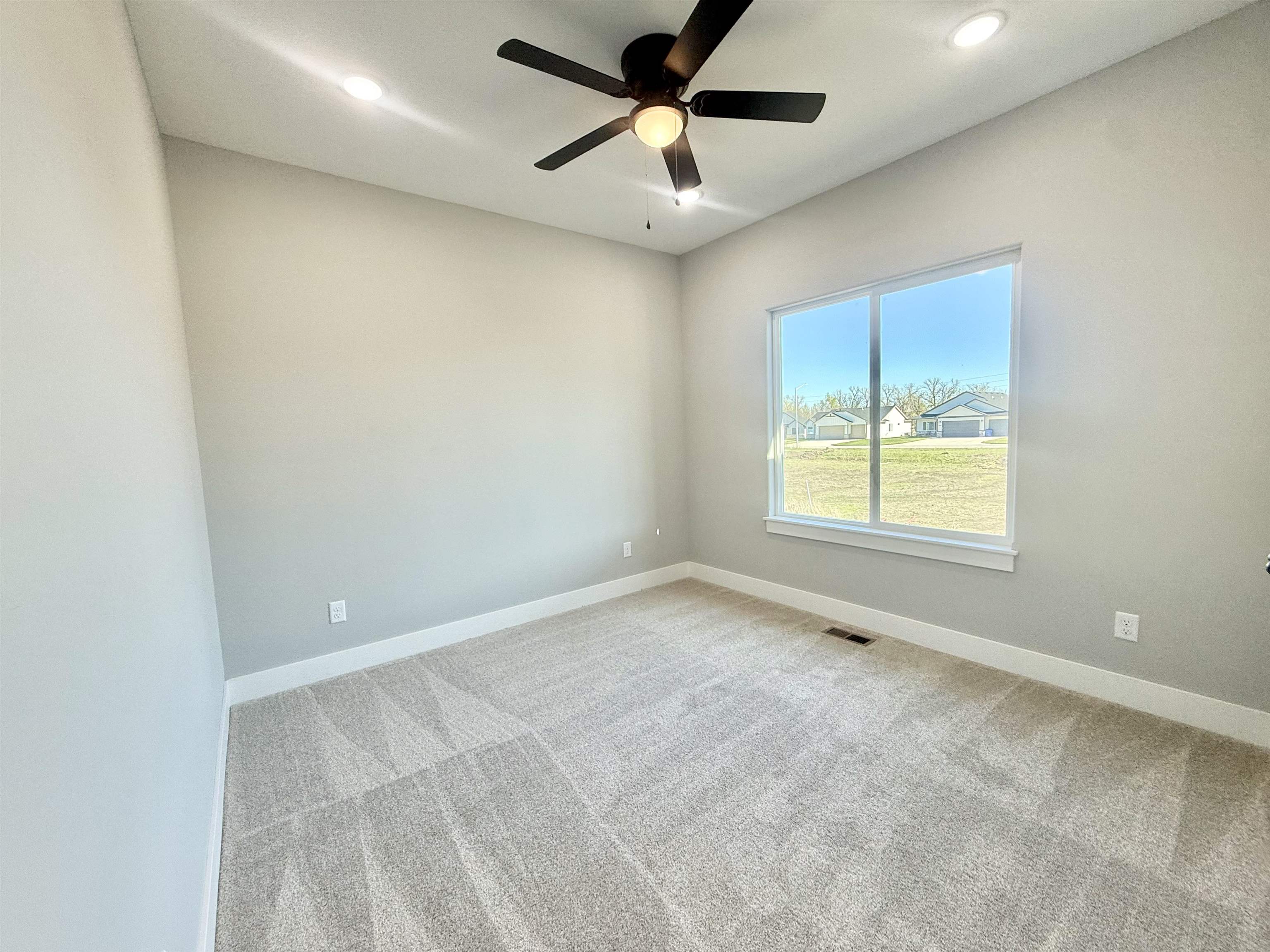 5468 N Toben Drive Bel Aire KS 67226