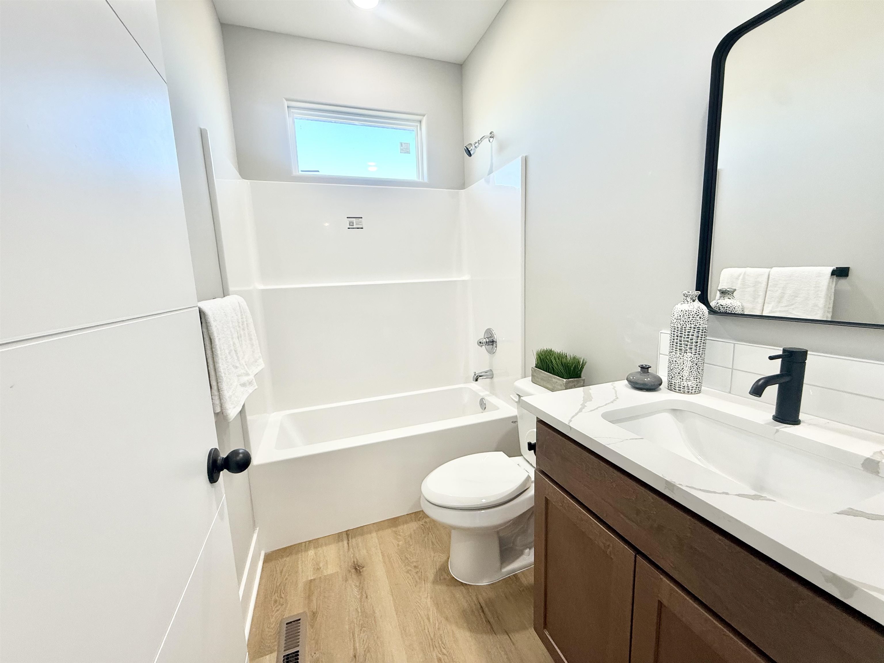 5468 N Toben Drive Bel Aire KS 67226