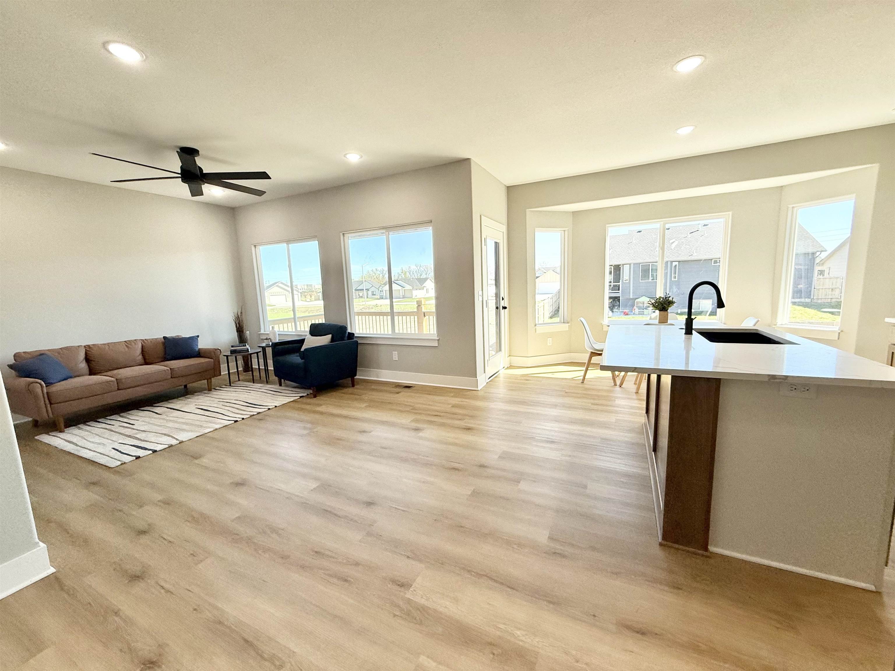 5468 N Toben Drive Bel Aire KS 67226