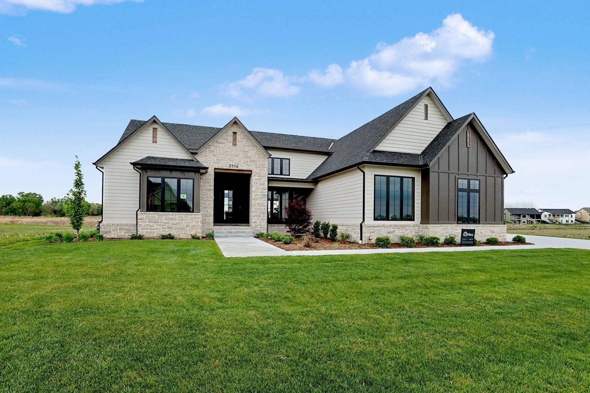 3314 N Bedford Court Wichita KS 67226