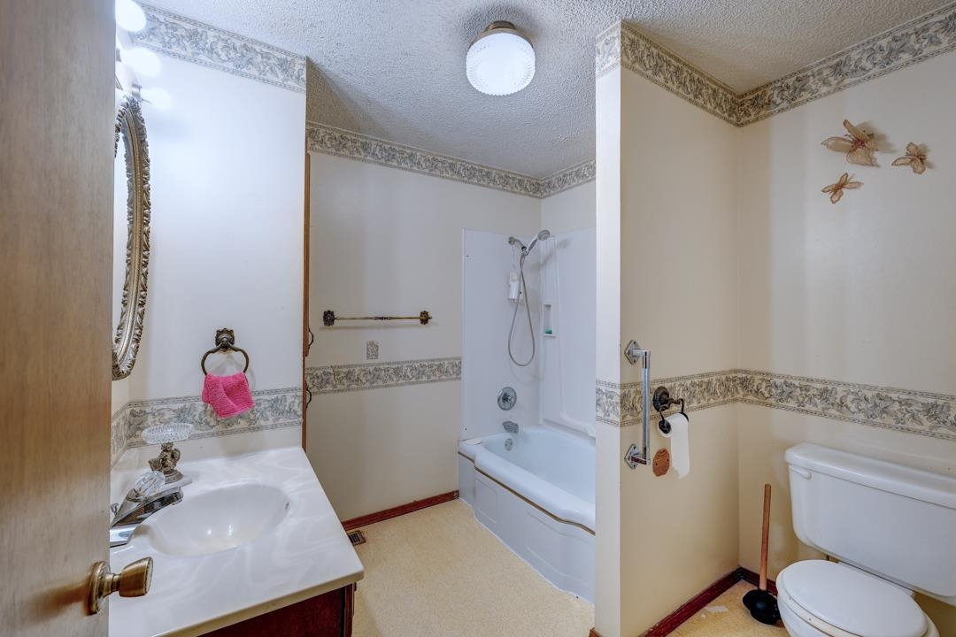 908 N 4th Street Arkansas City KS 67005