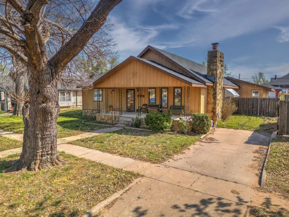 908 N 4th Street Arkansas City KS 67005