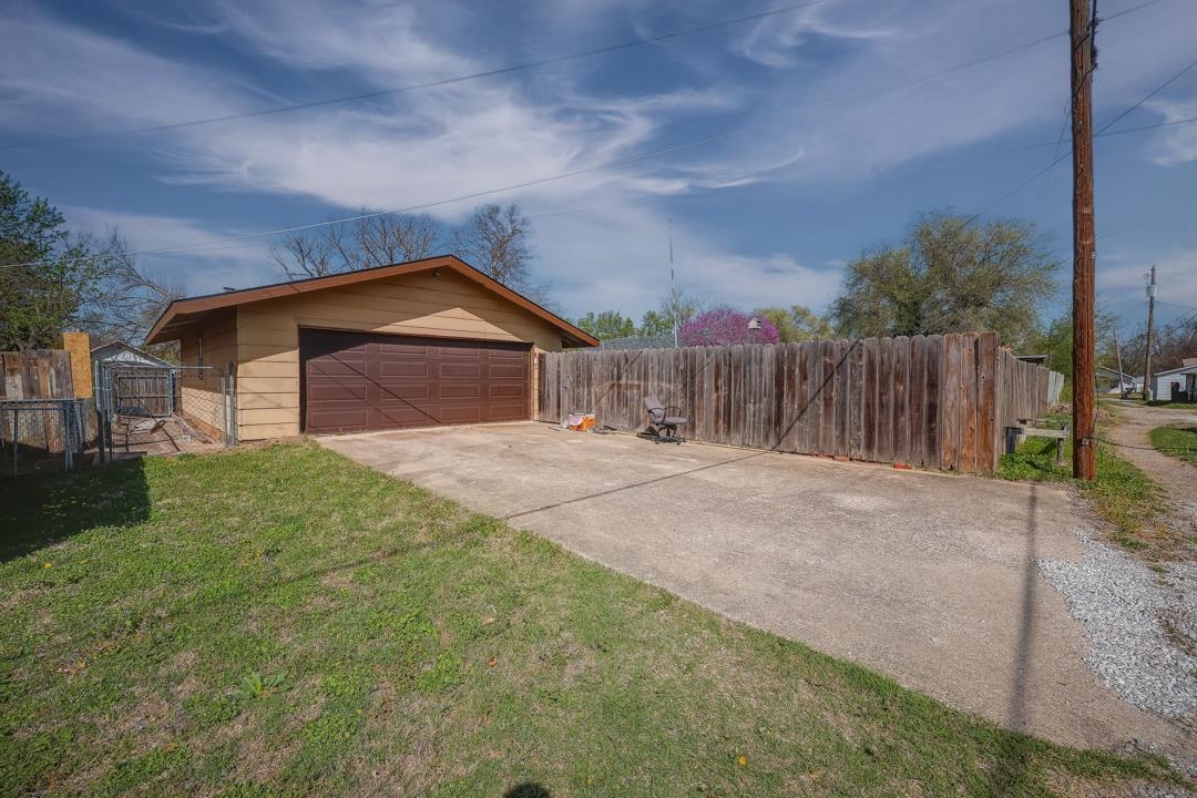 908 N 4th Street Arkansas City KS 67005