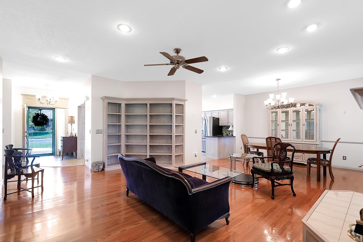 114 S Lakeside Drive Andover KS 67002