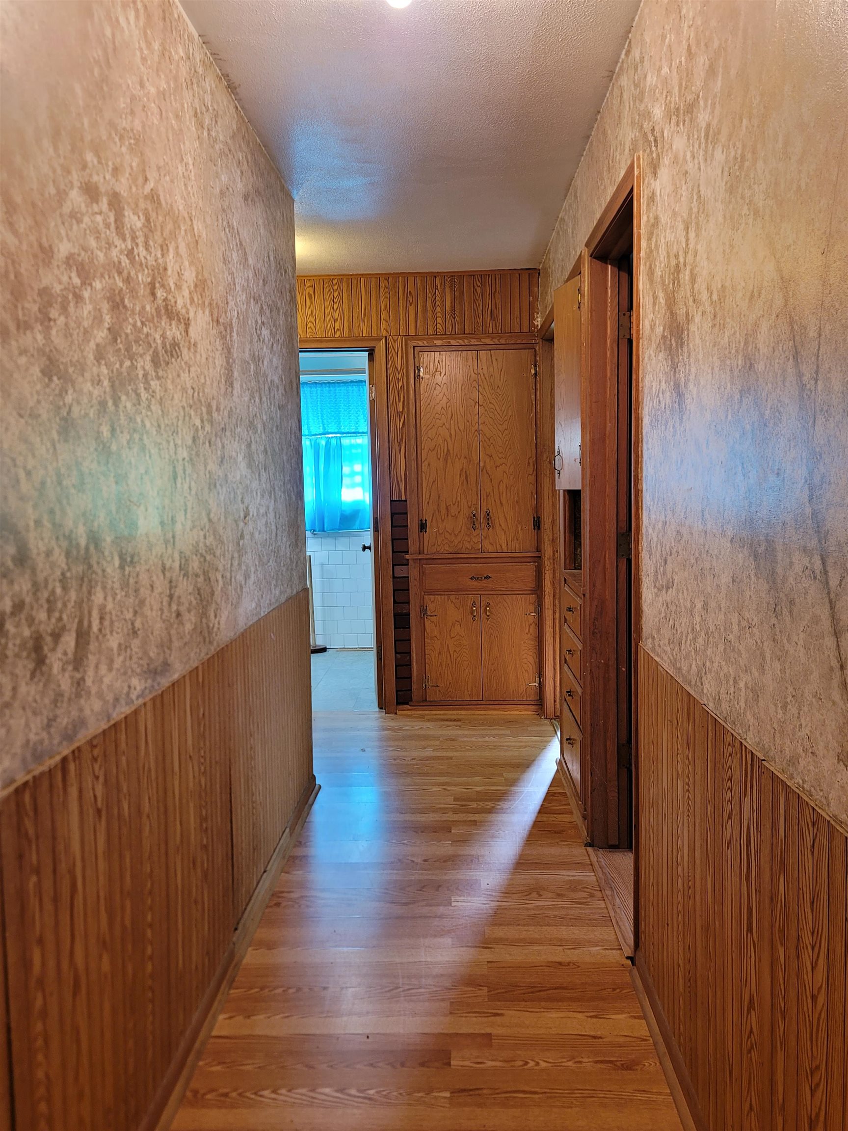 1208 Grandview Avenue Newton KS 67114