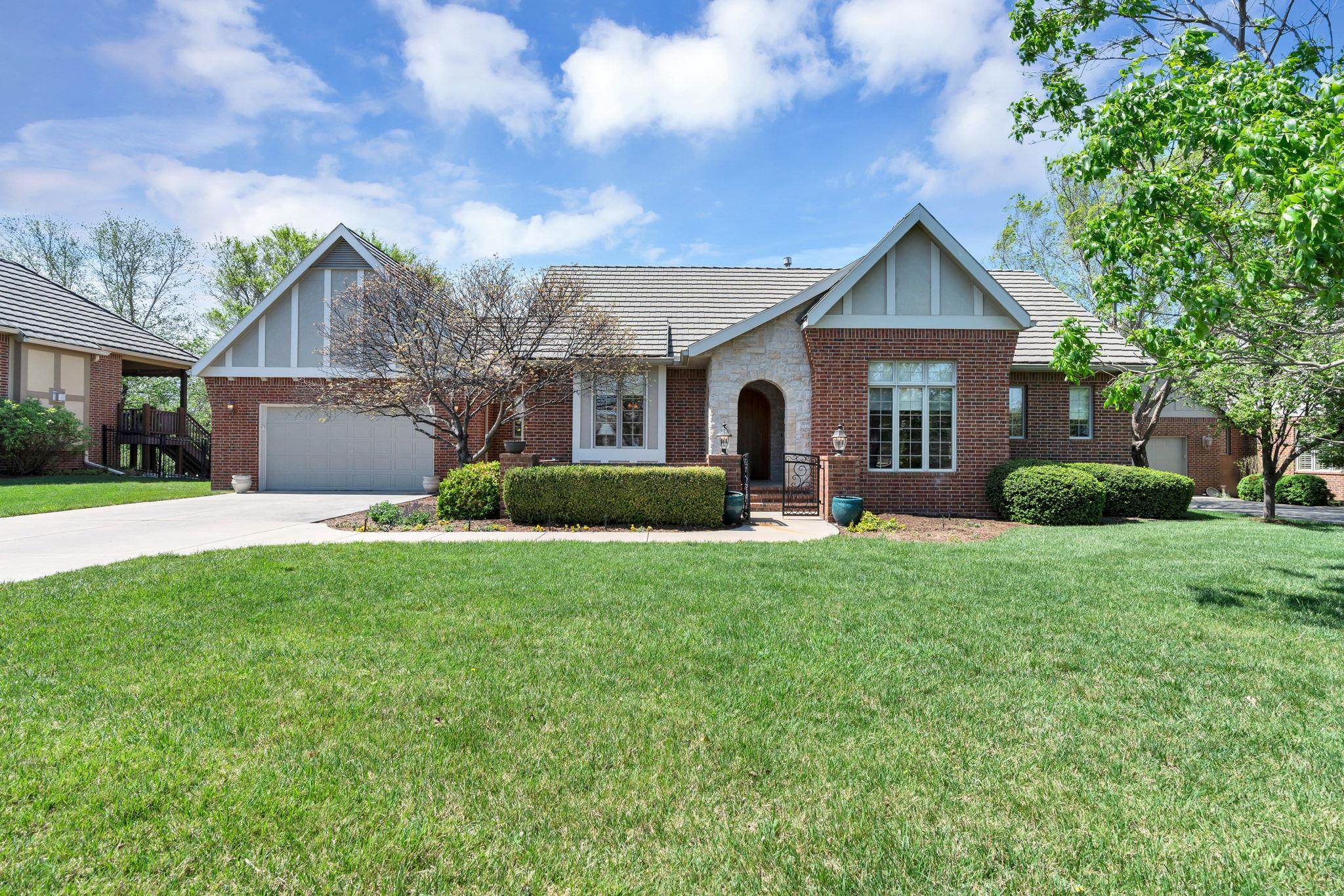 9237 N Wilson Estates Court Wichita KS 67206