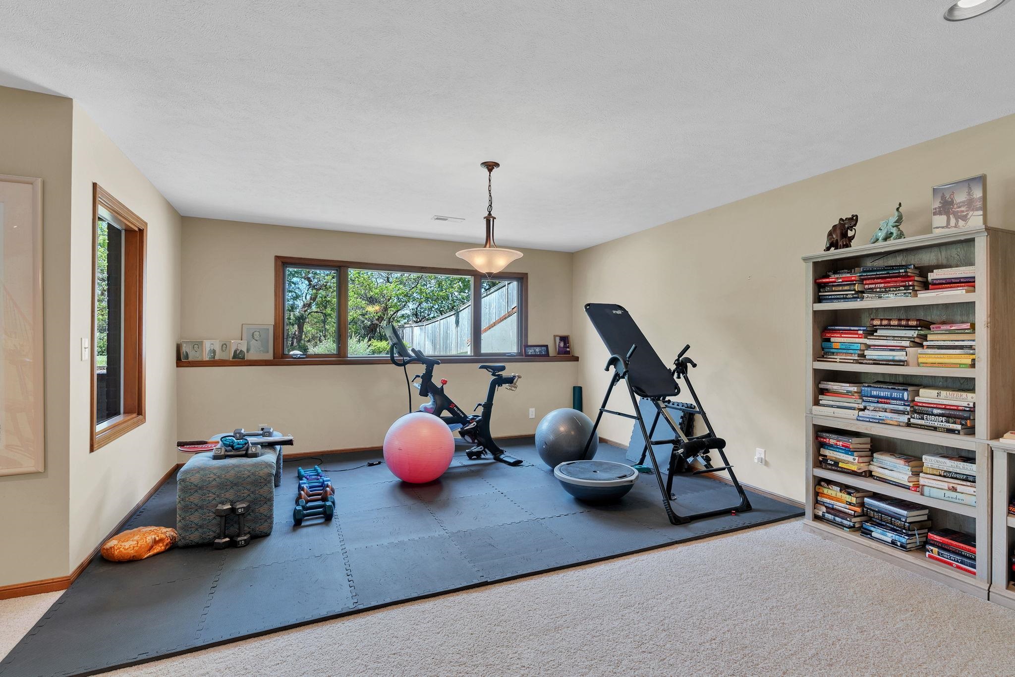 9237 N Wilson Estates Court Wichita KS 67206