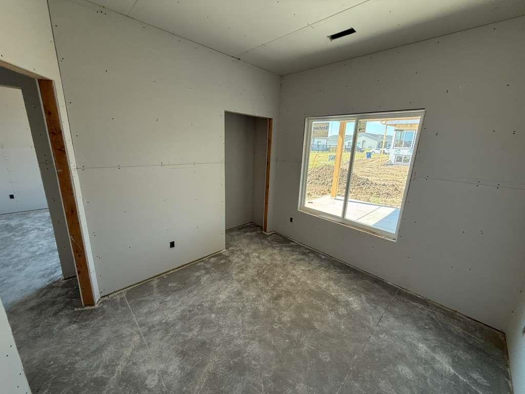 5079 N Toben Drive Bel Aire KS 67226