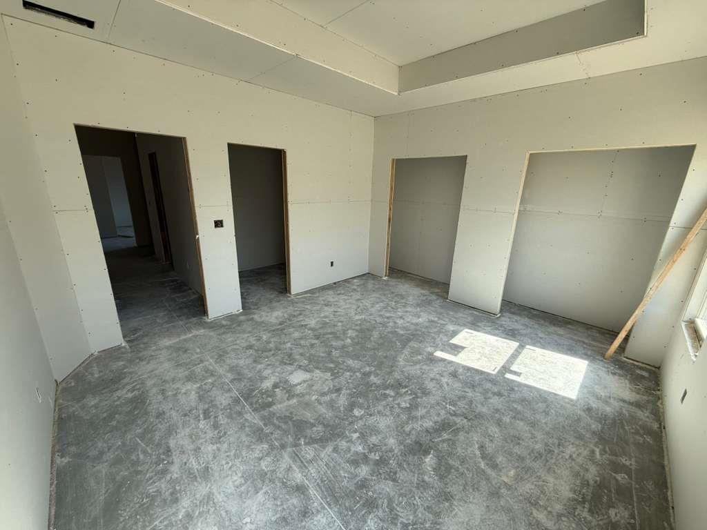 5079 N Toben Drive Bel Aire KS 67226